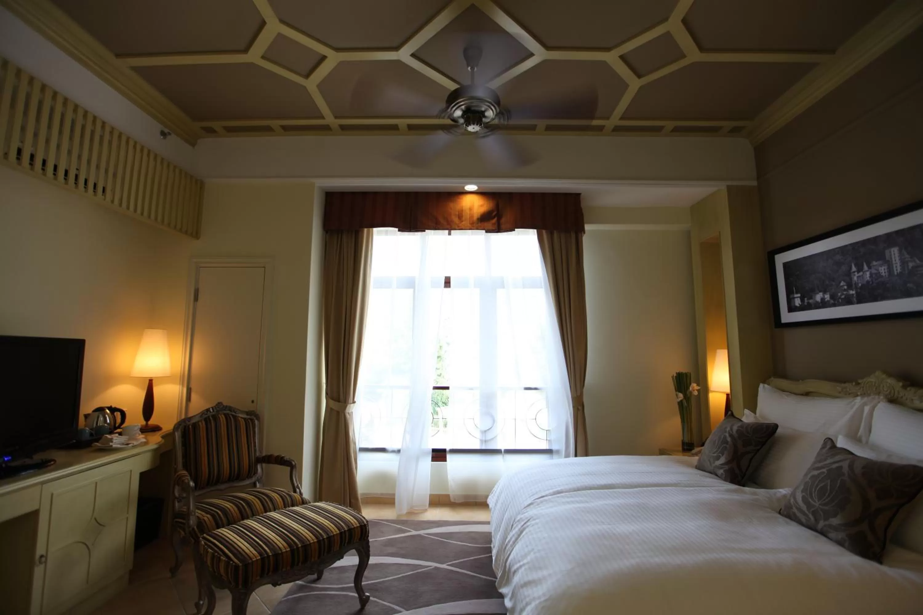 Bed in The Chateau Spa & Wellness Resort