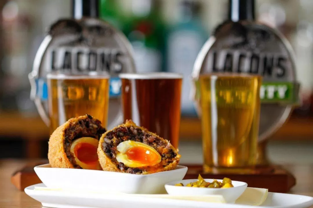 Dinner in The Honingham Buck