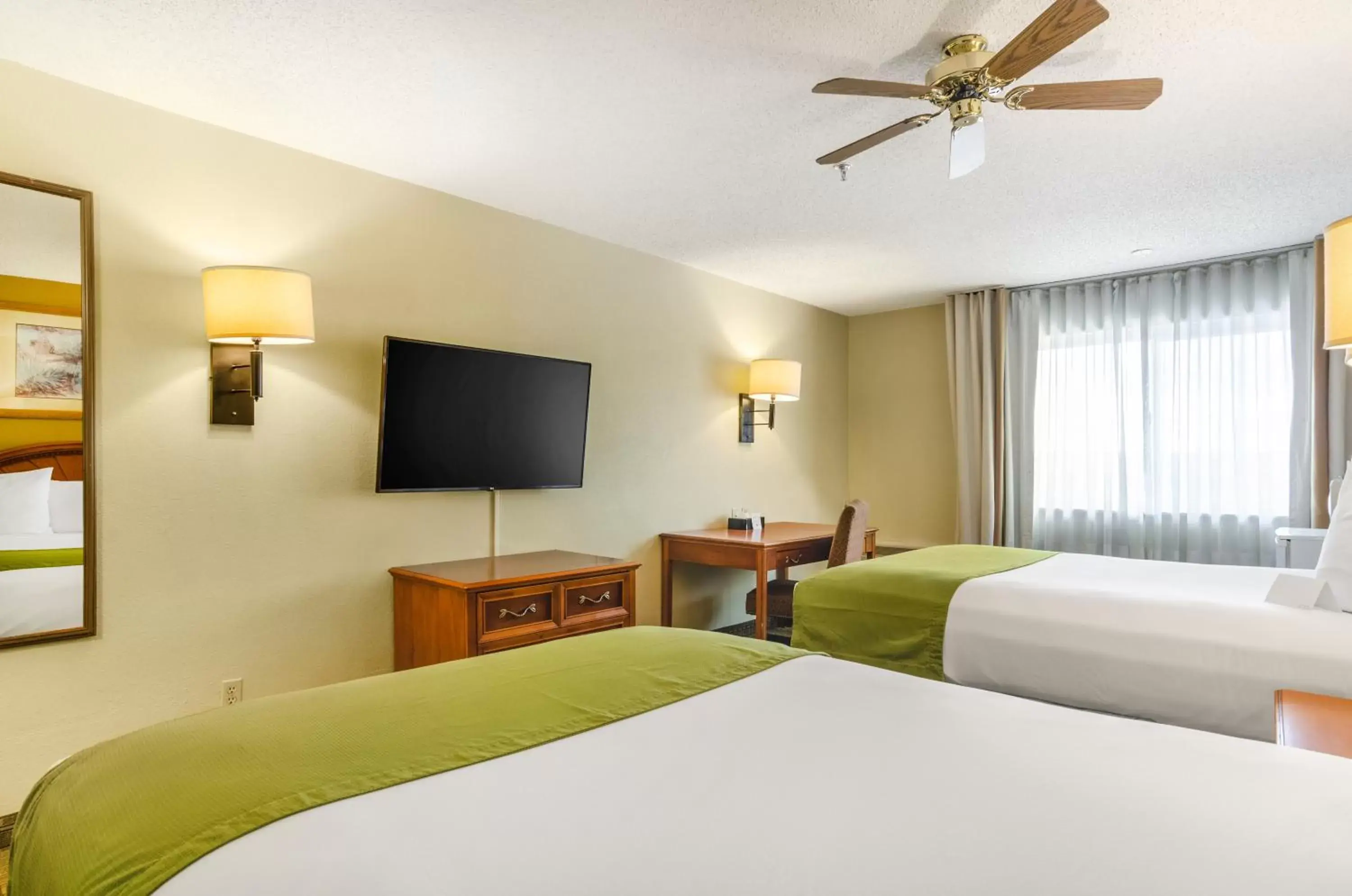 Bed in Cheyenne Guest Inn Bed in Cheyenne Guest Inn