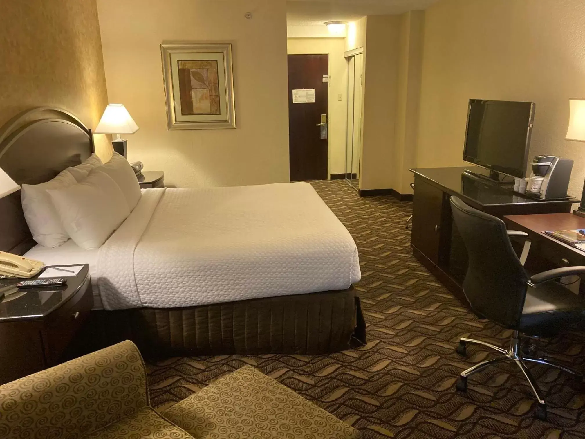 Bedroom, Bed in Radisson Hotel Austin - University