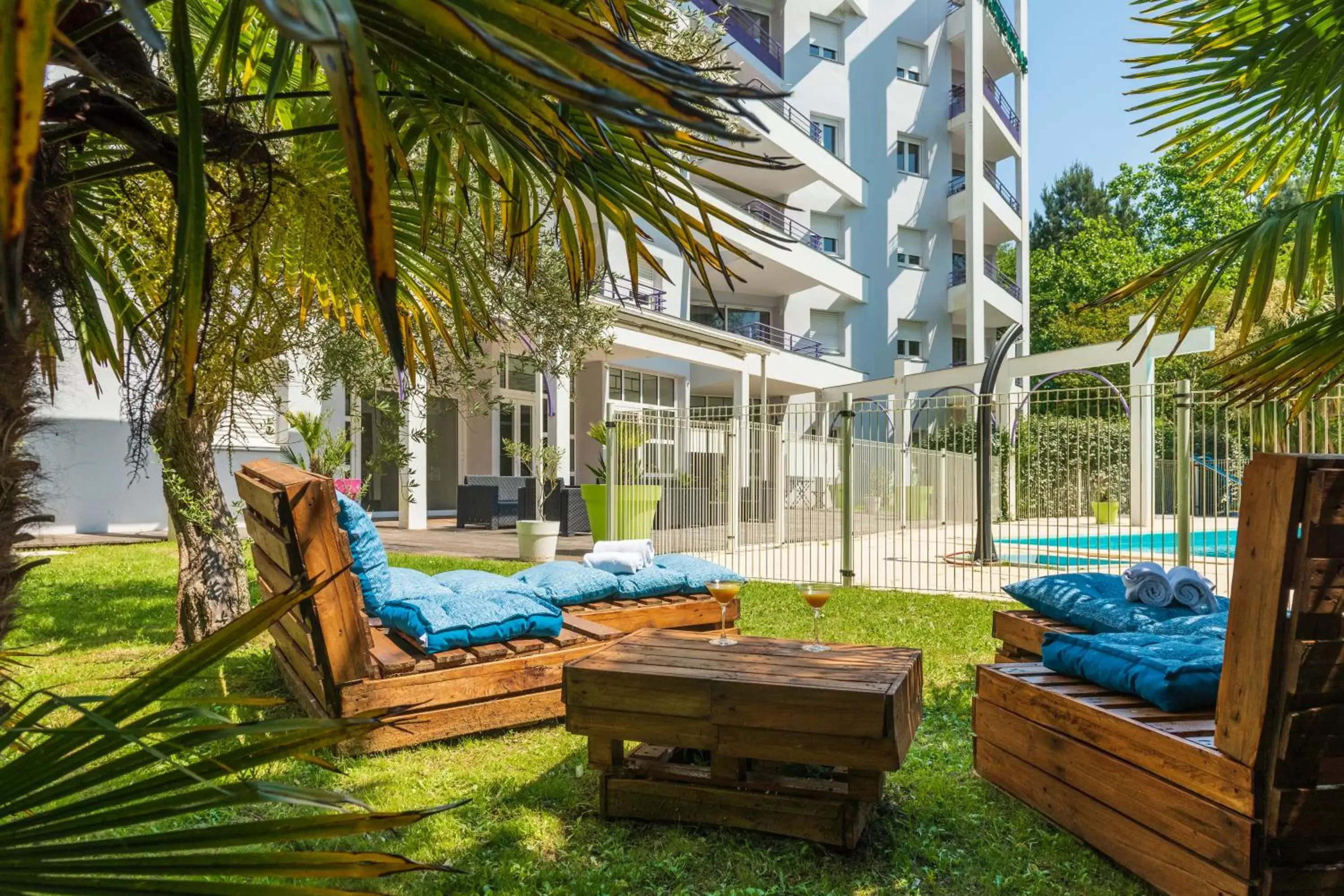 Property building, Garden in CERISE Dax - Les Jardins du Lac
