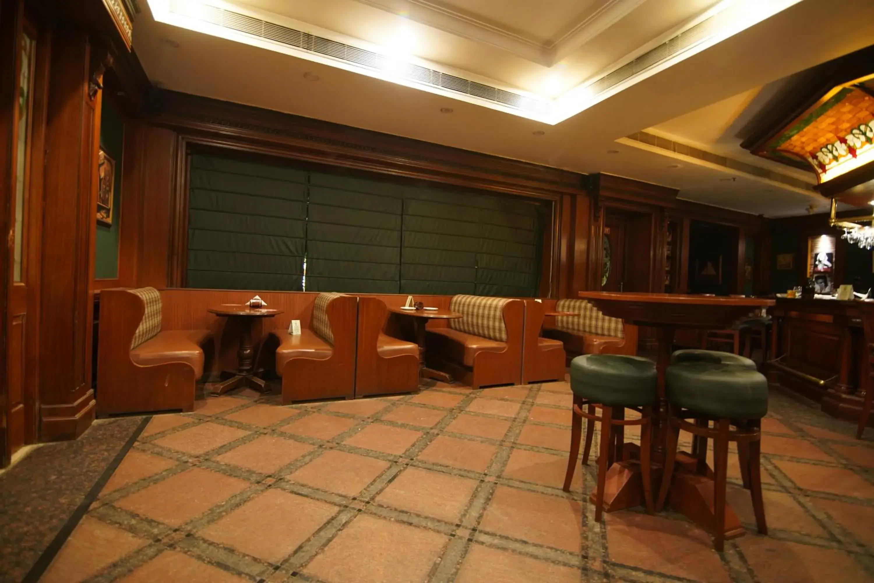 Lounge or bar, Restaurant/Places to Eat in Park Plaza Jodhpur