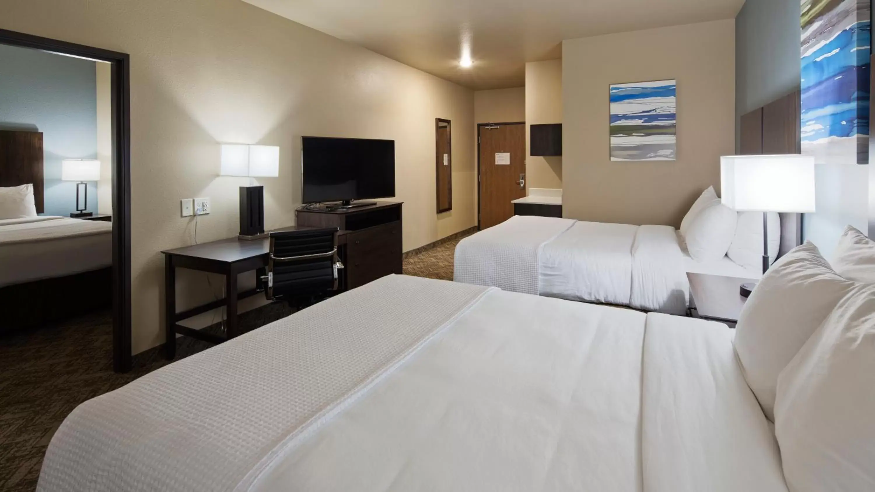 Bedroom, Bed in Best Western Golden Spike Inn & Suites