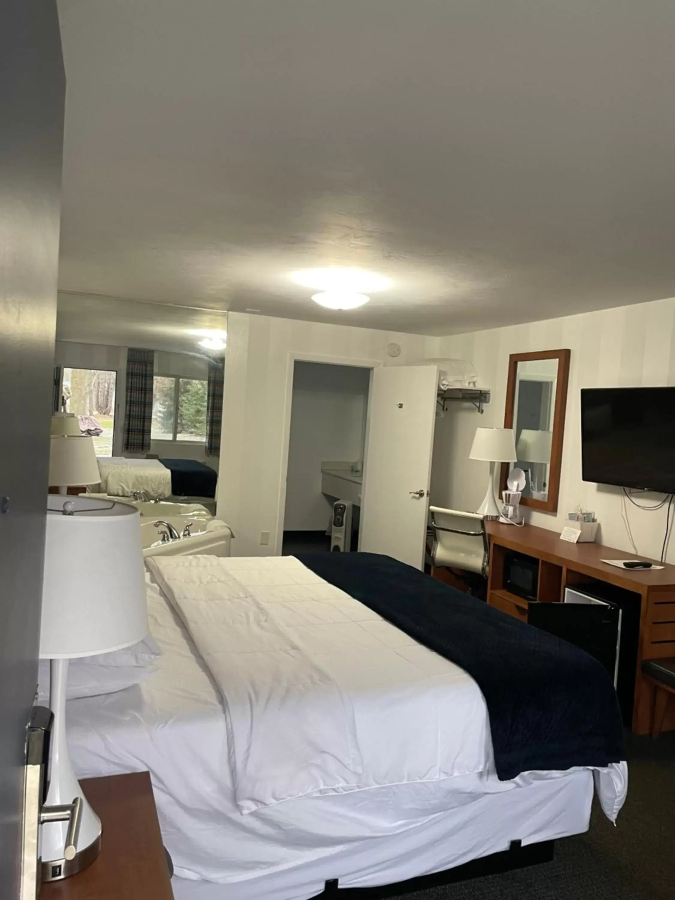 Bedroom, Bed in Starlite Resort