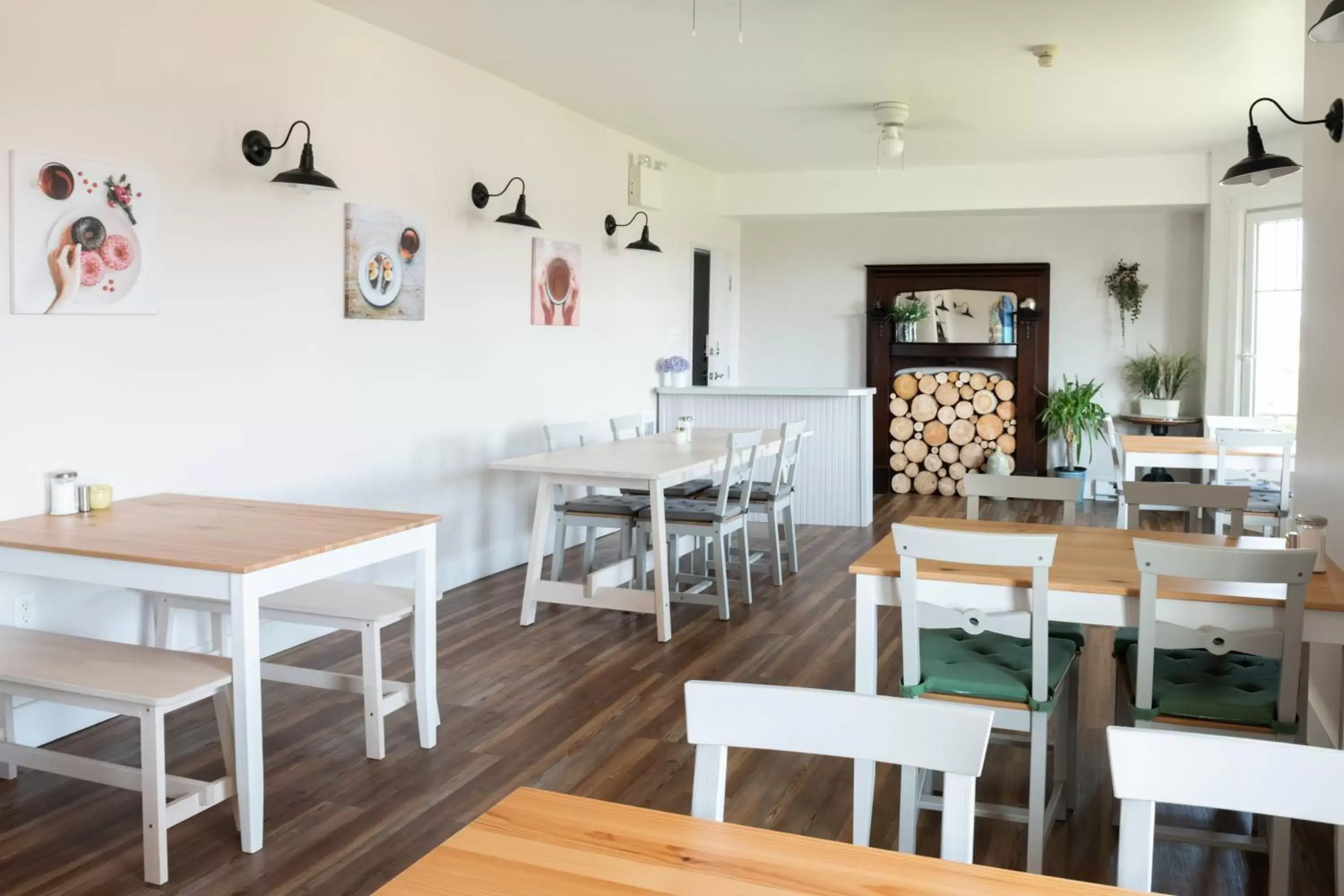 Dining area, Restaurant/Places to Eat in Pepperell Place Inn Inc.