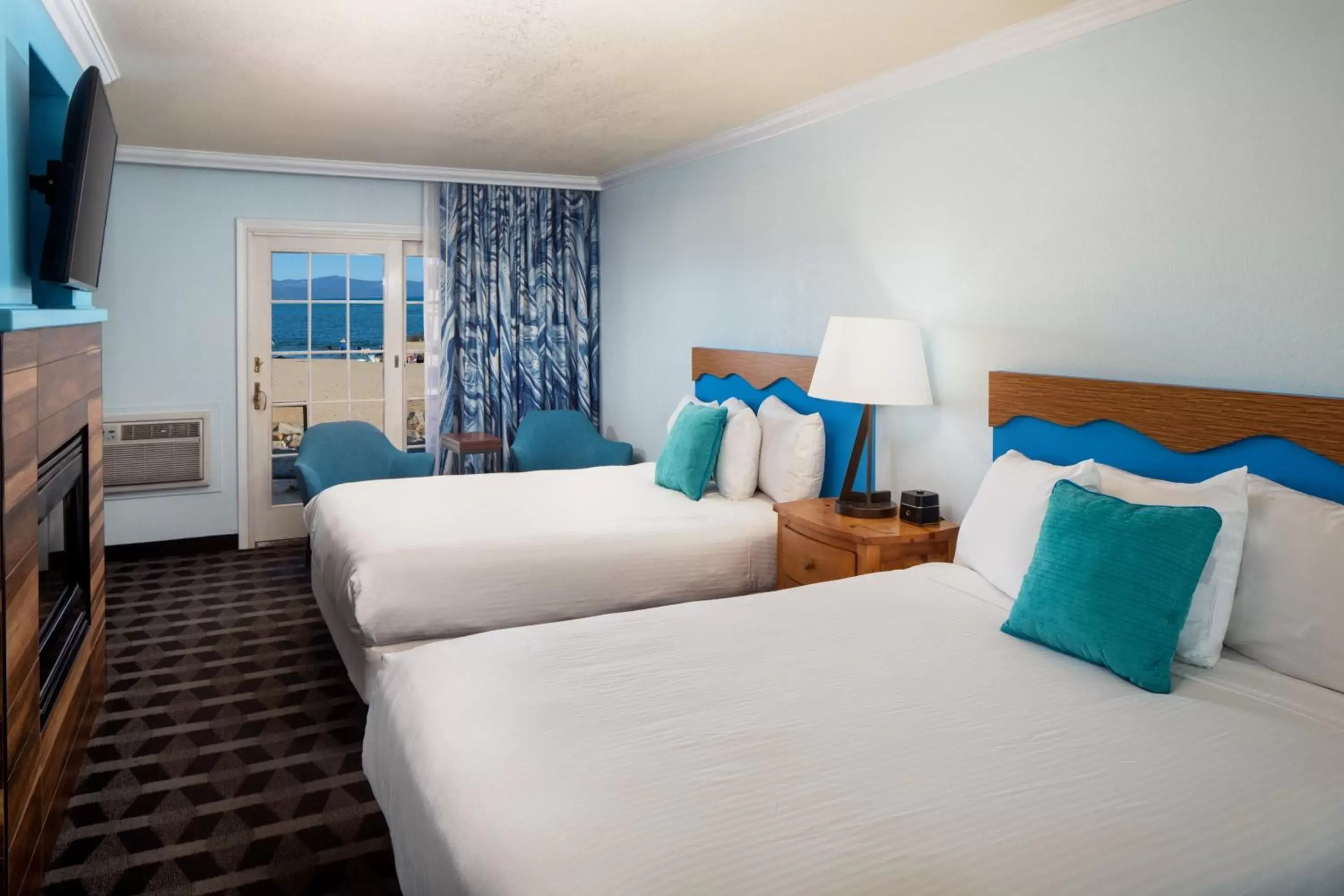 Superior Double Room Beachfront in Beach Retreat & Lodge at Tahoe Superior Double Room Beachfront in Beach Retreat & Lodge at Tahoe