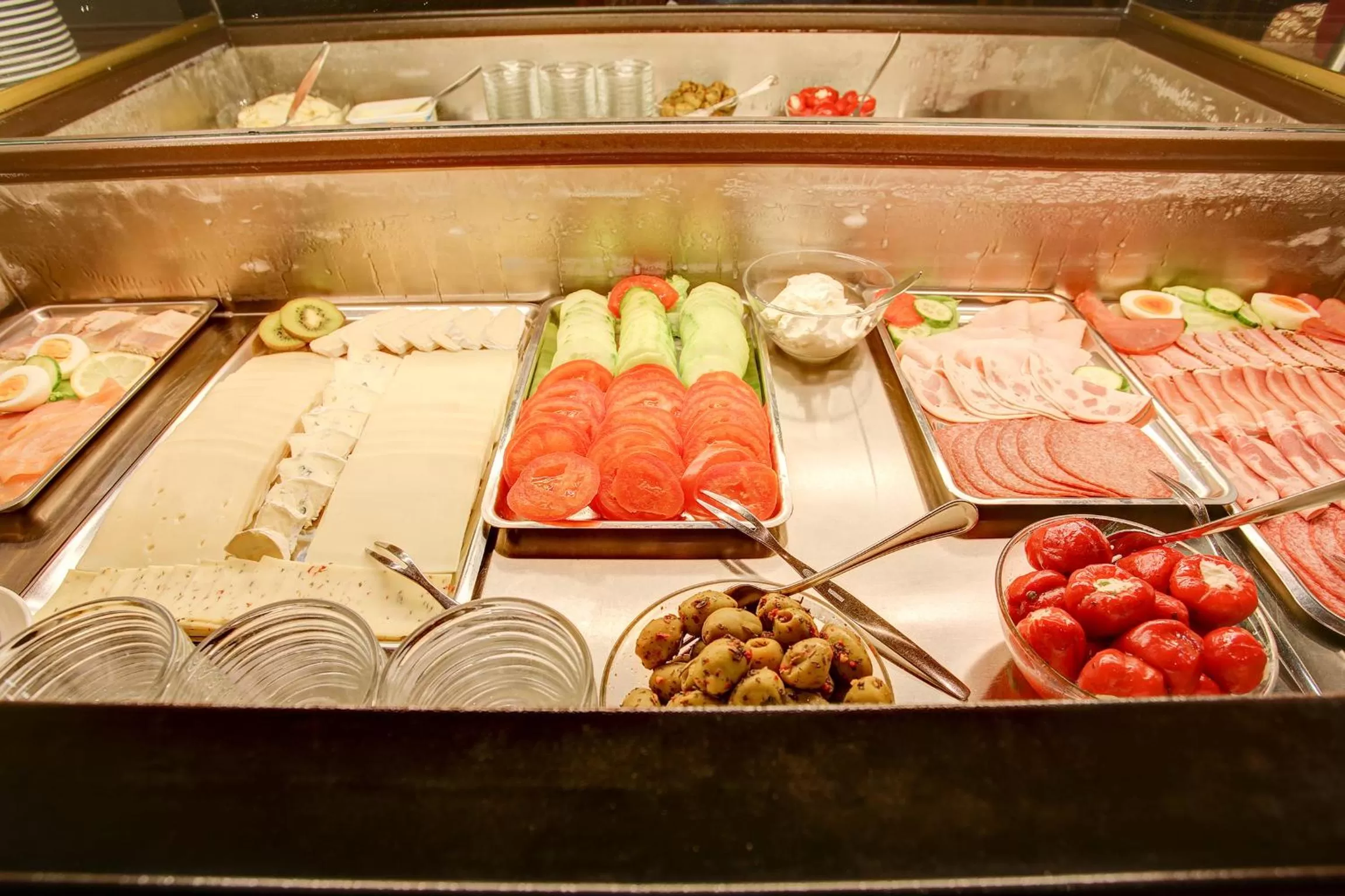 Food and drinks in Centro Hotel Goya Wolfsburg City, Trademark Collection by Wyndham