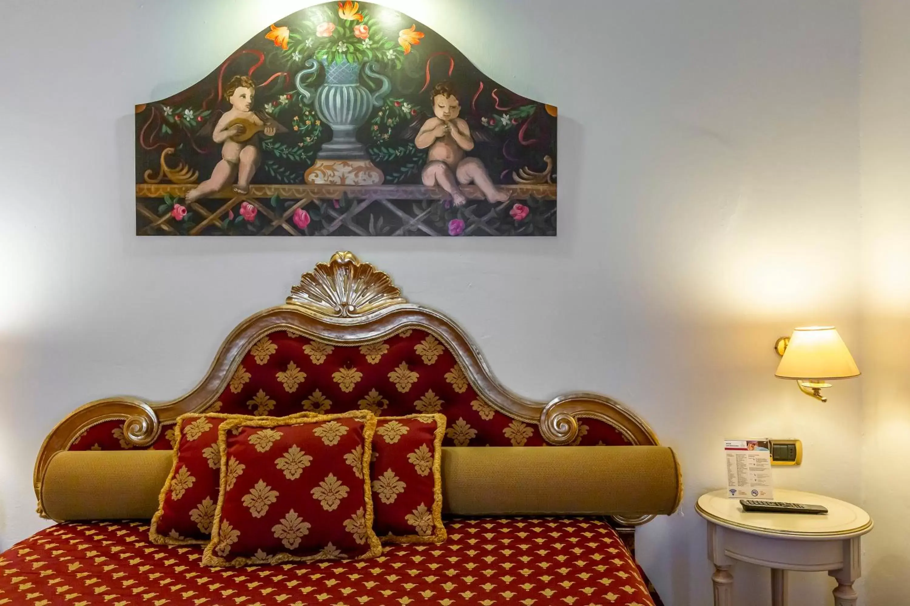 Bedroom, Seating Area in Hotel Columbia Wellness & Spa