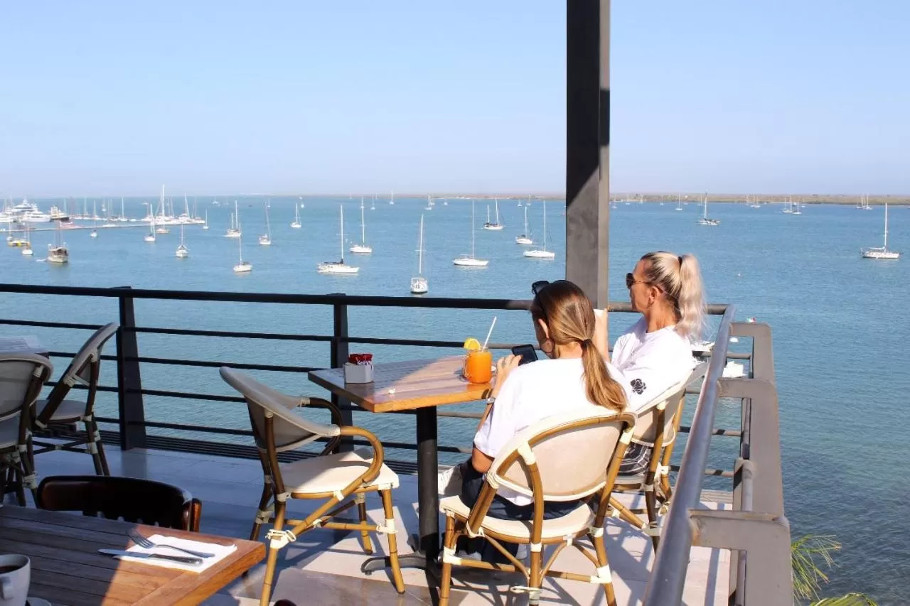 Restaurant/places to eat in Seven Crown La Paz Malecon