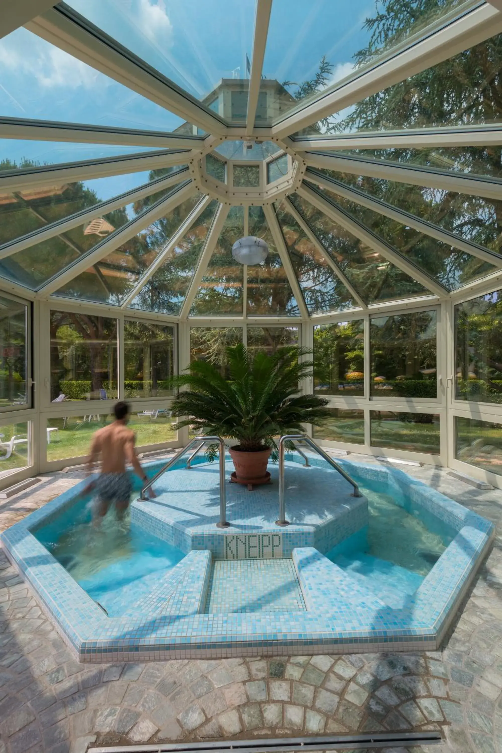 Swimming Pool in Apollo Terme Hotel