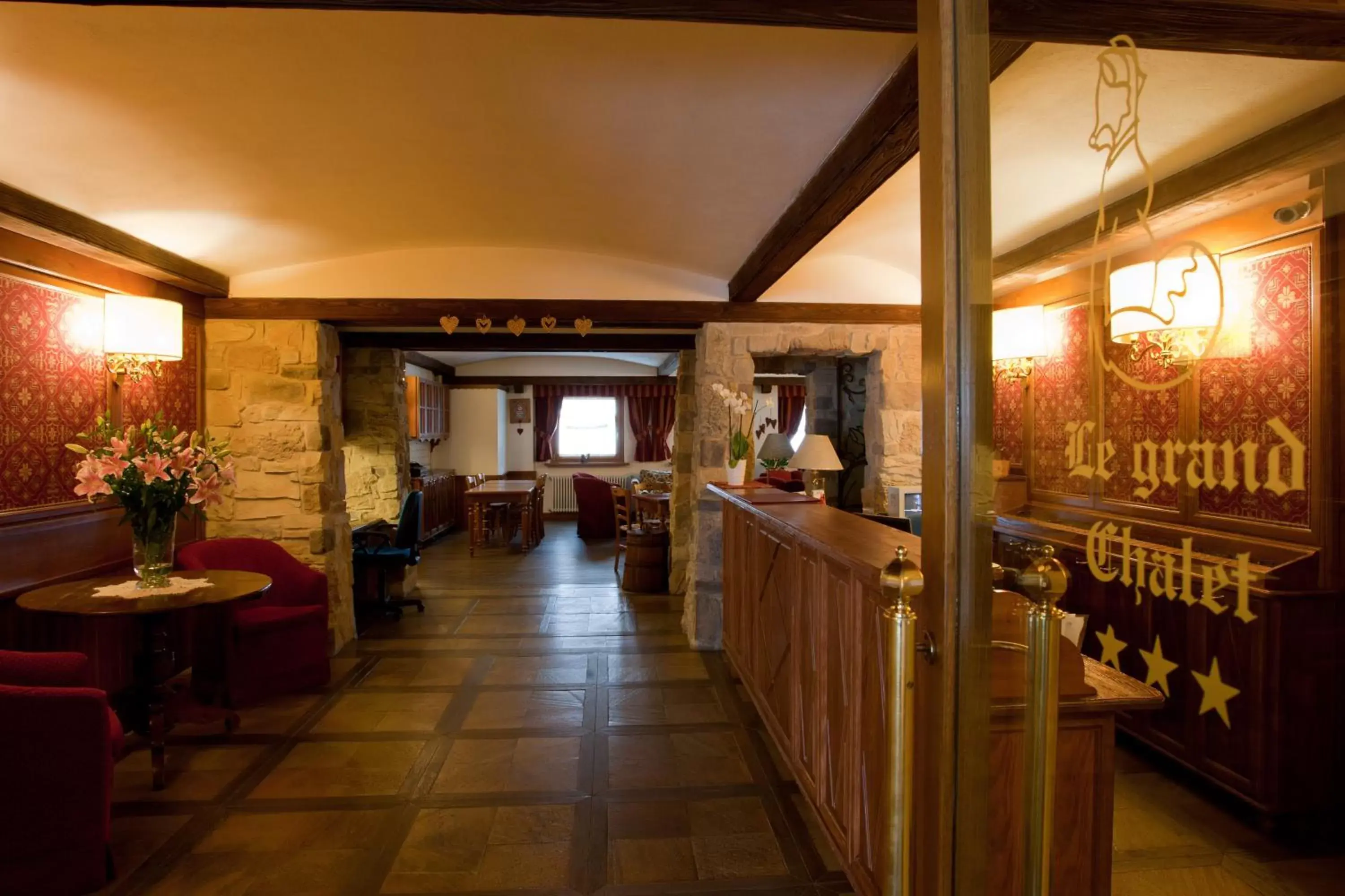 Lobby or reception, Restaurant/Places to Eat in Residence Le Grand Chalet