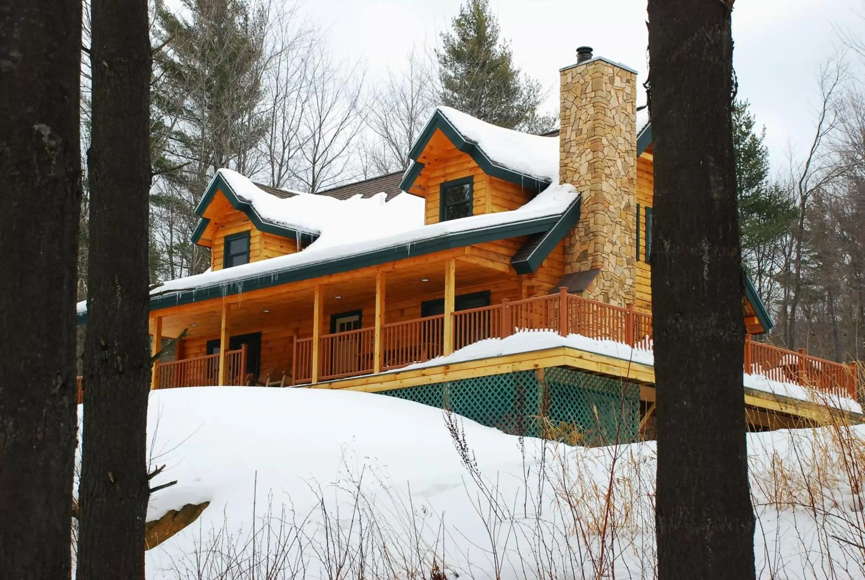Facade/entrance, Winter in Sterling Ridge Resort