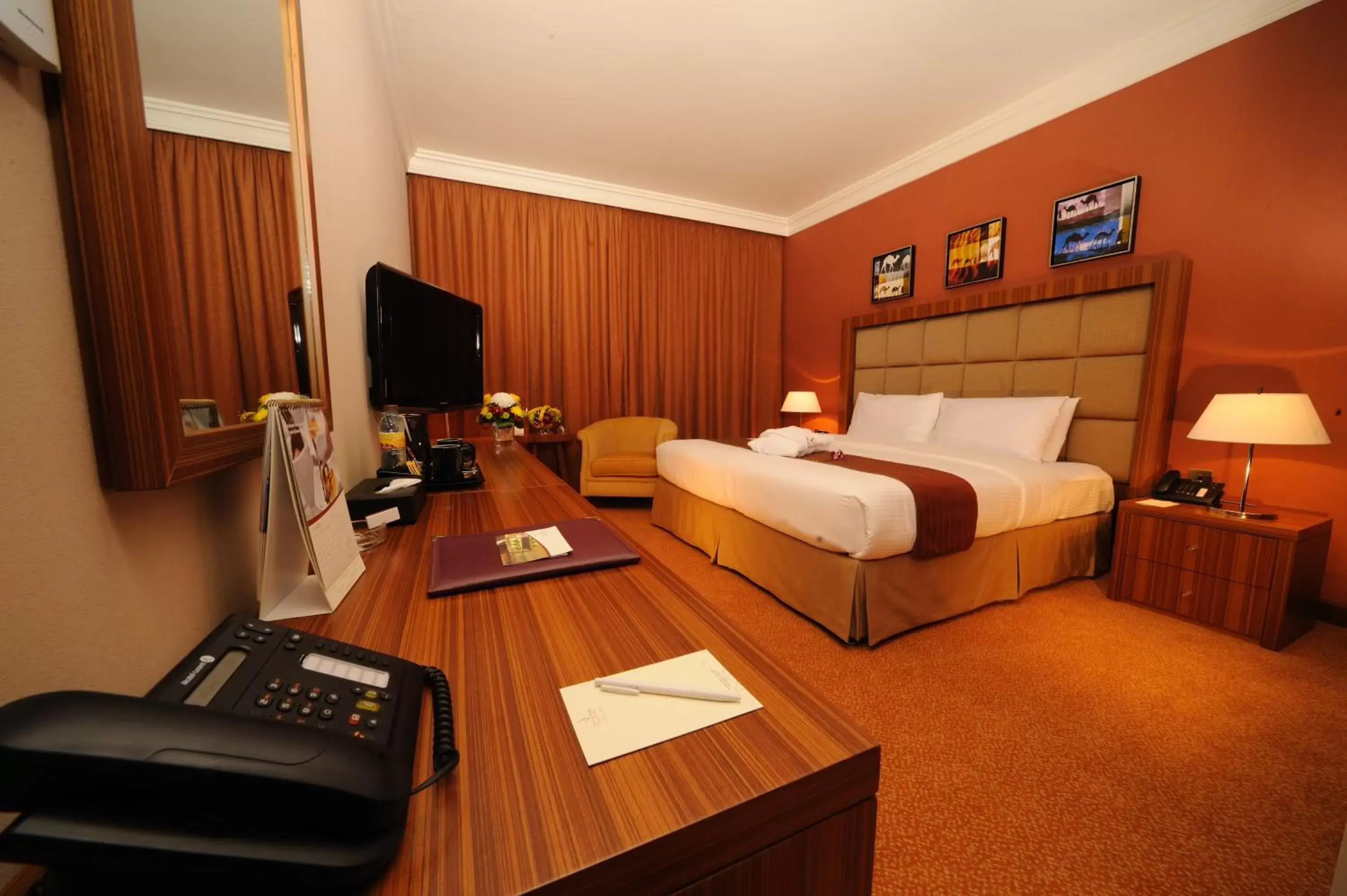 Bedroom, Bed in City Seasons Al Hamra Hotel Bedroom, Bed in City Seasons Al Hamra Hotel