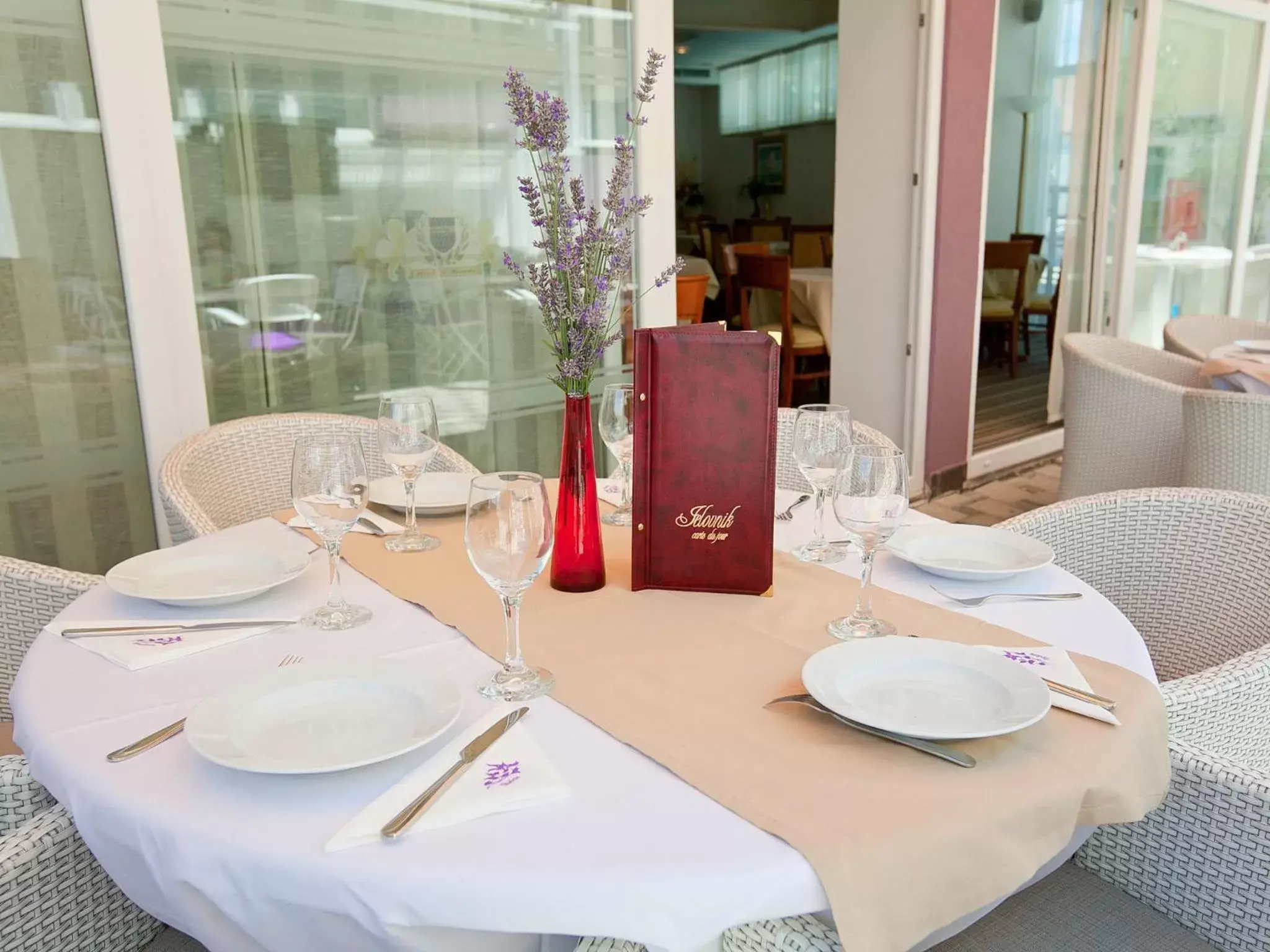 Restaurant/places to eat in Hotel ZaDar Restaurant/places to eat in Hotel ZaDar