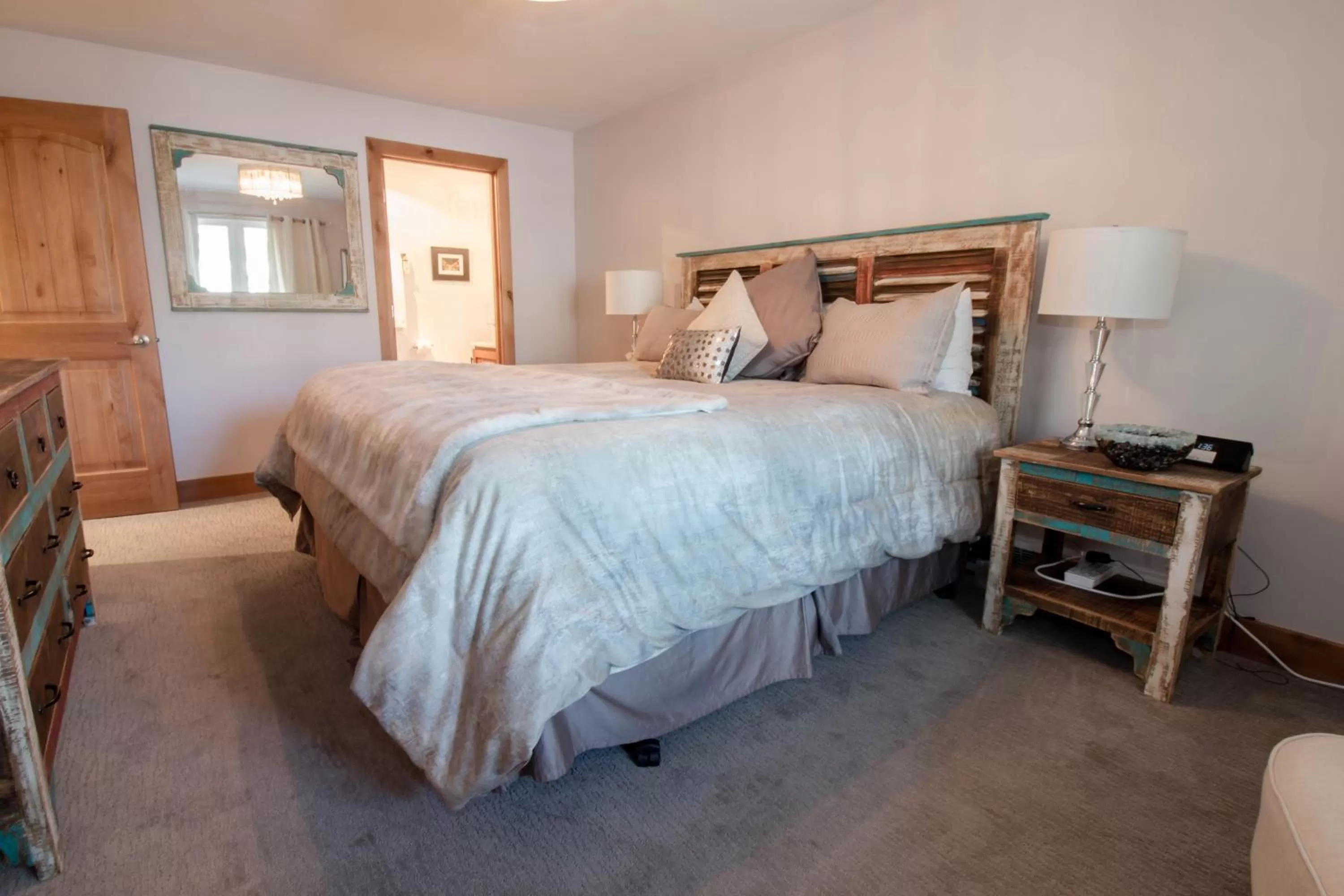 Bed in Treasure Mountain Inn