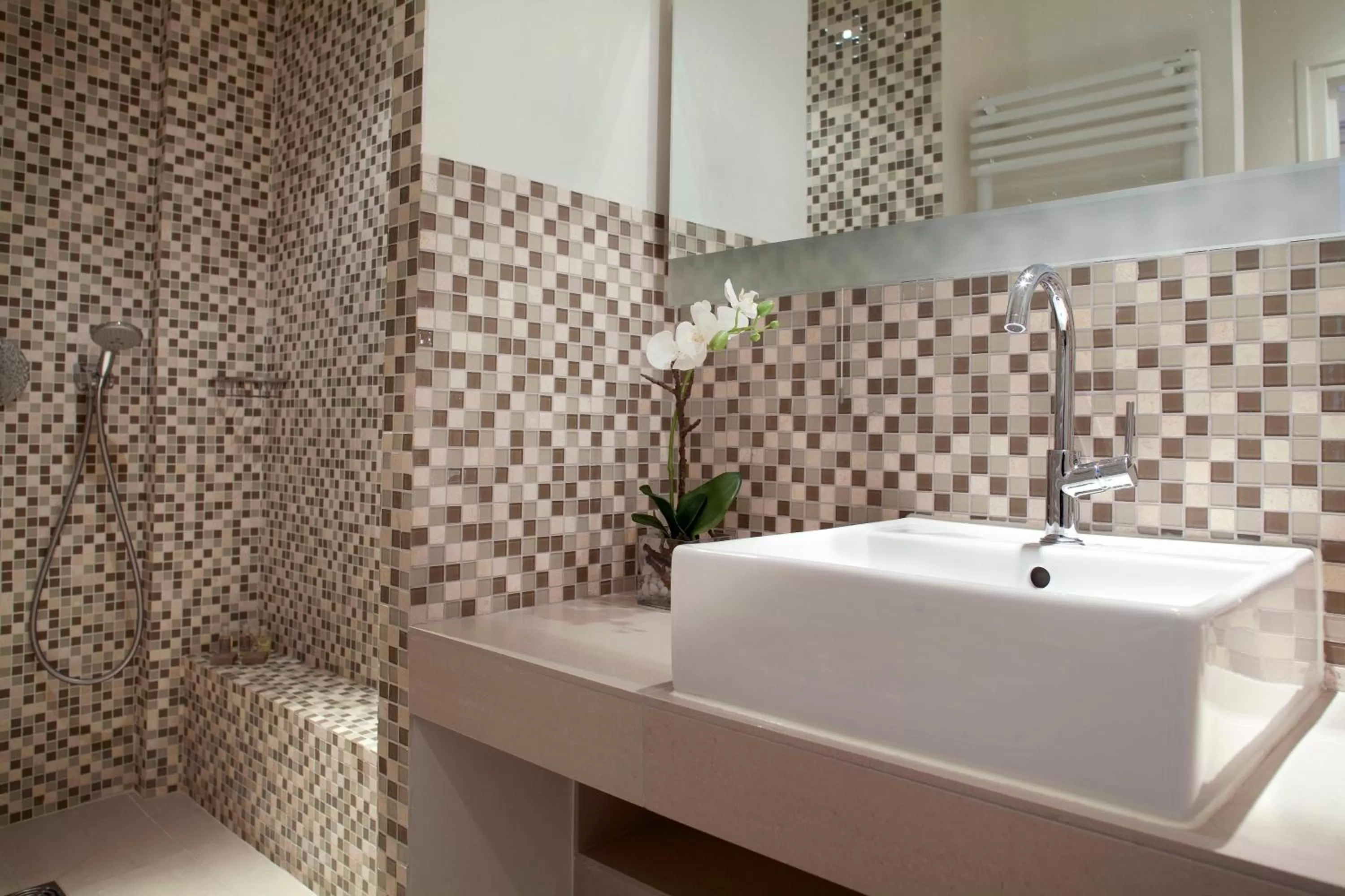 Bathroom in Hôtel Mayet