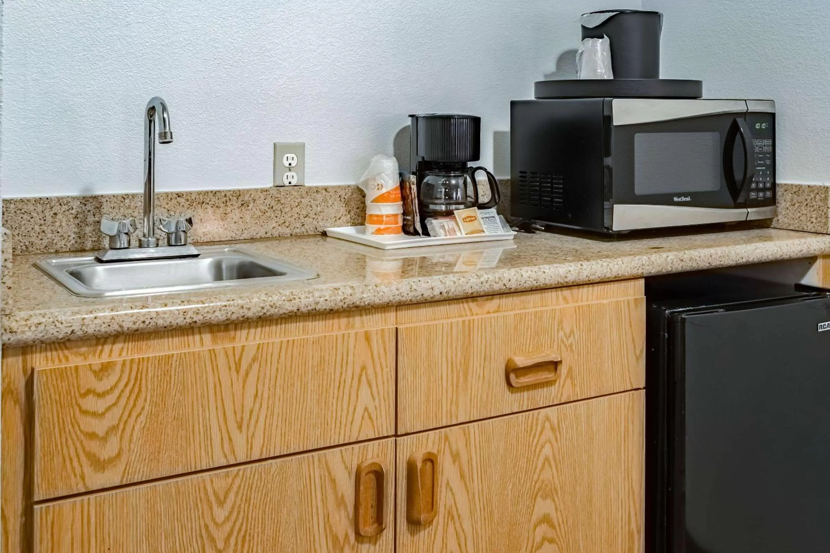 Photo of the whole room in Quality Inn & Suites Vancouver North