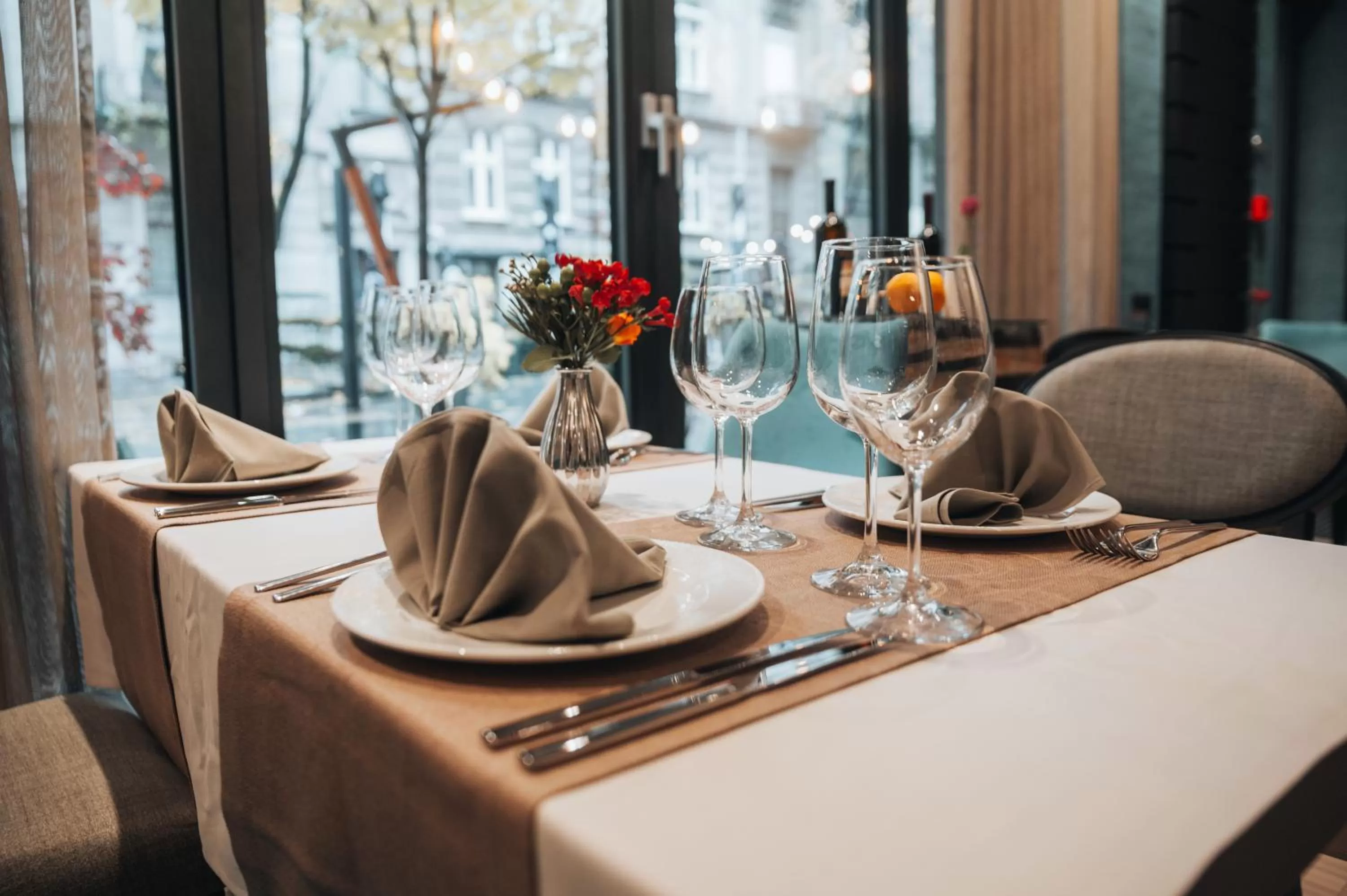 Restaurant/places to eat in Boutique Hotel Townhouse 27