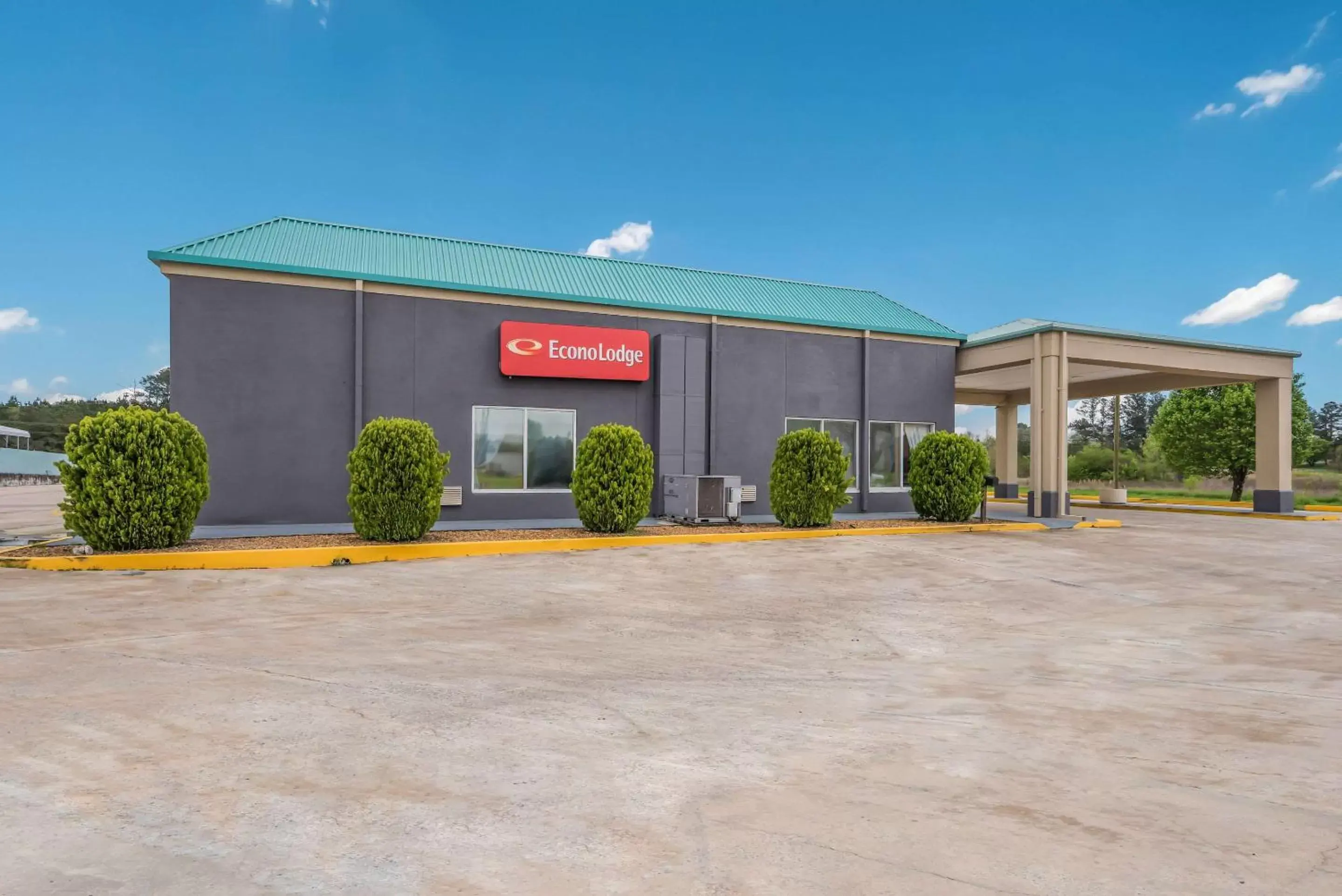 Property building in Econo Lodge Cullman South Property building in Econo Lodge Cullman South