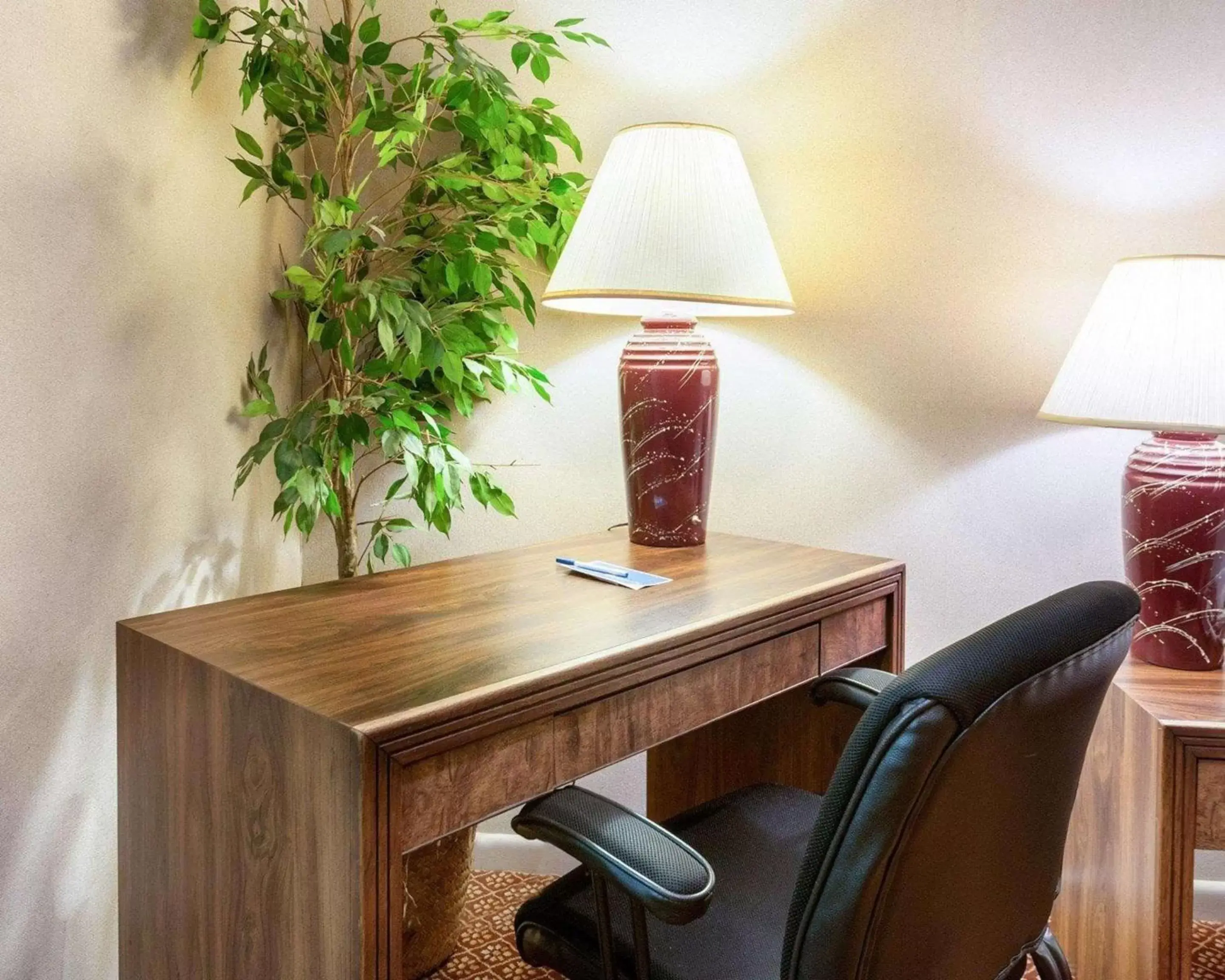 Photo of the whole room in Rodeway Inn Jasper Photo of the whole room in Rodeway Inn Jasper