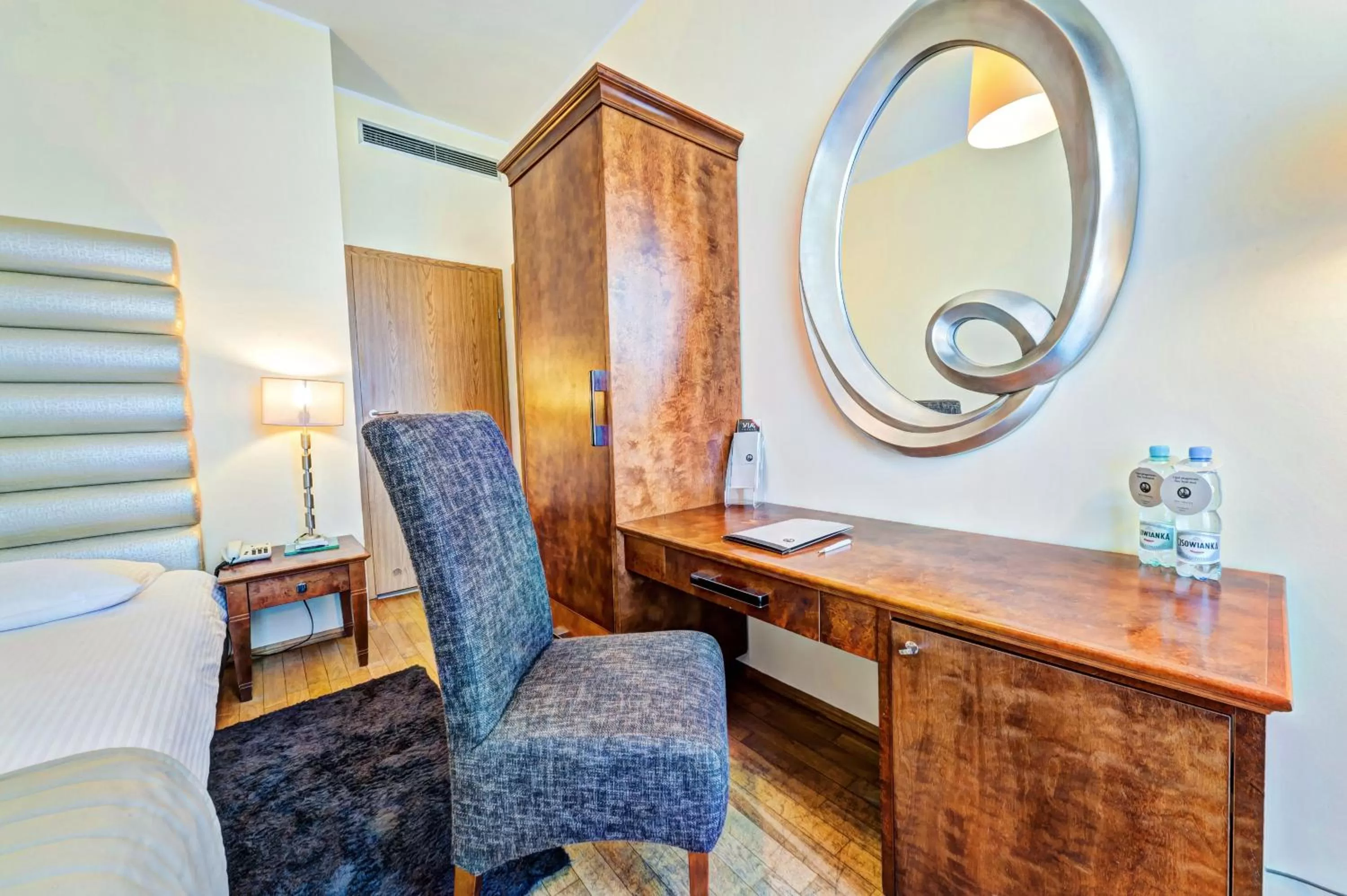 Photo of the whole room in Don Prestige Residence