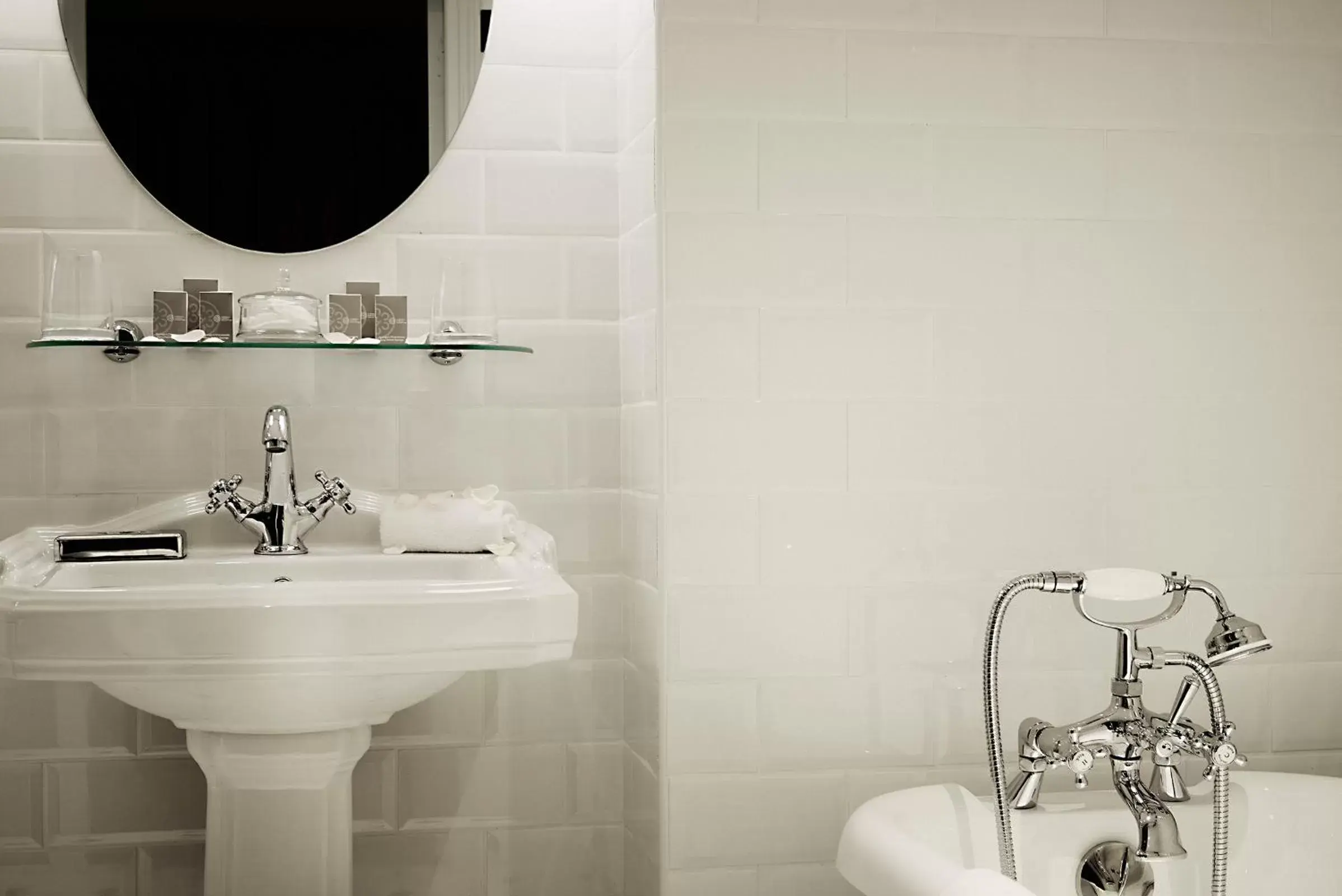 Bathroom in Maison D'Anthouard