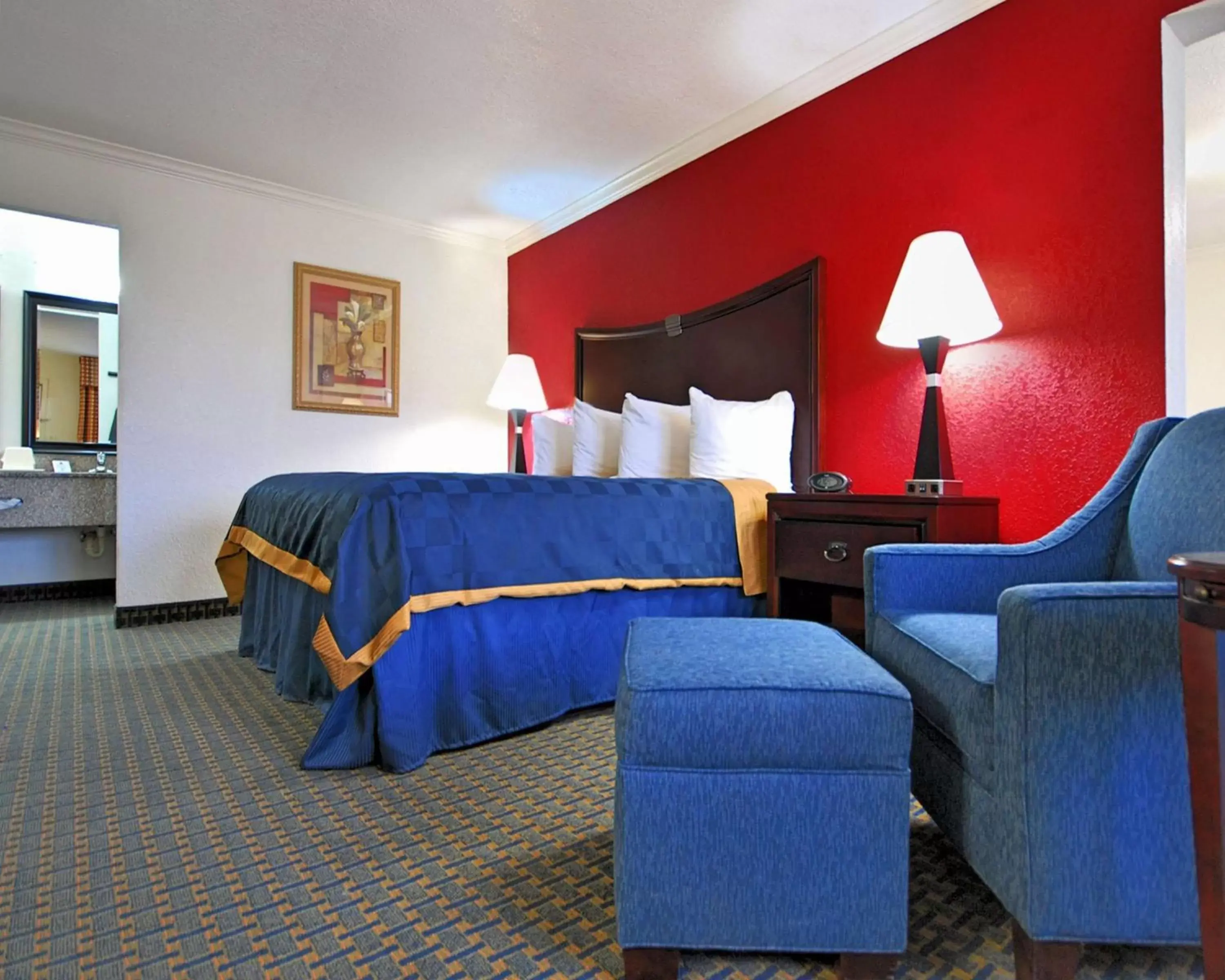 Photo of the whole room, Bed in Americas Best Value Inn Kingsville
