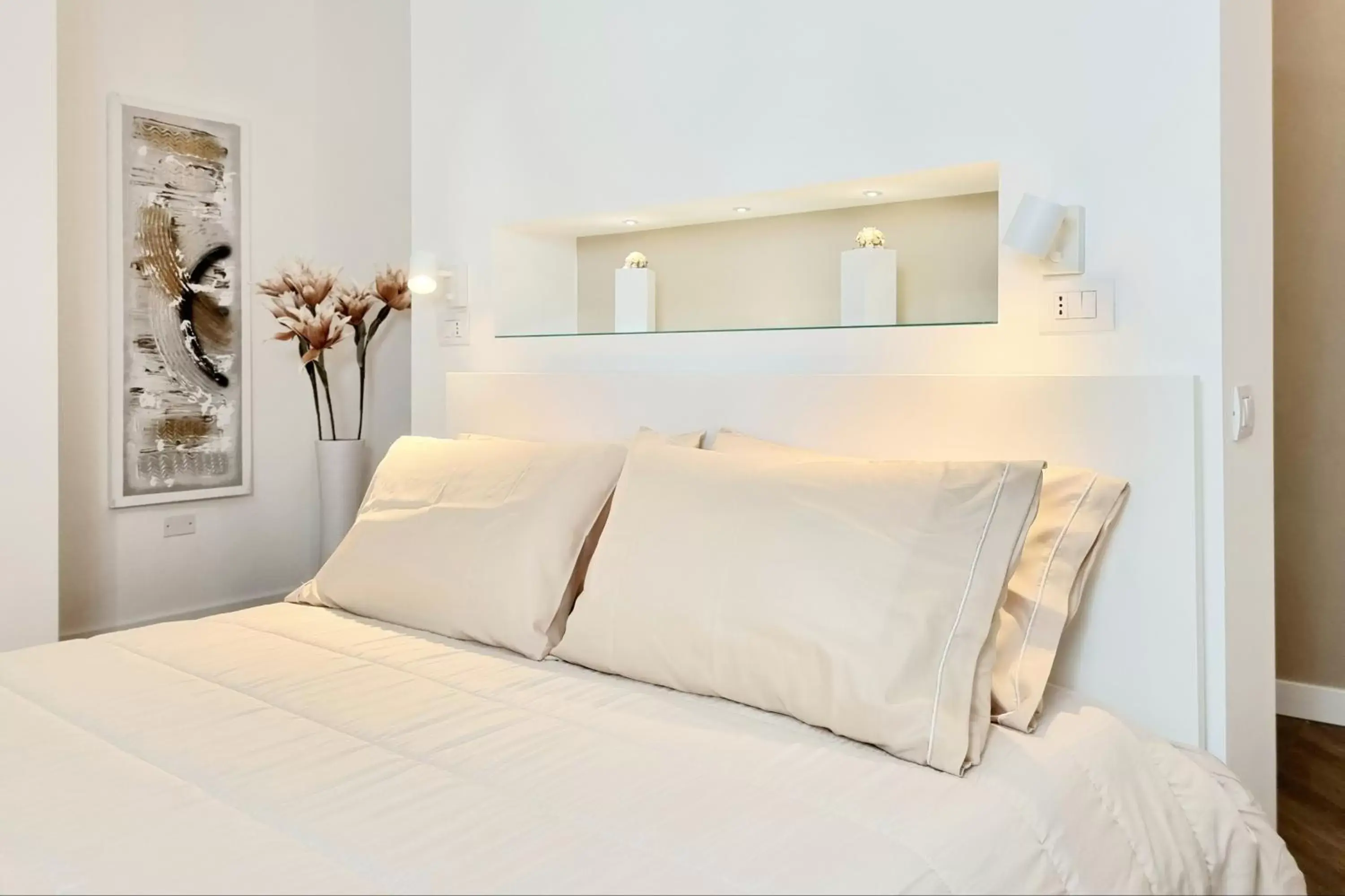 Bed in Glamour Suite Cagliari