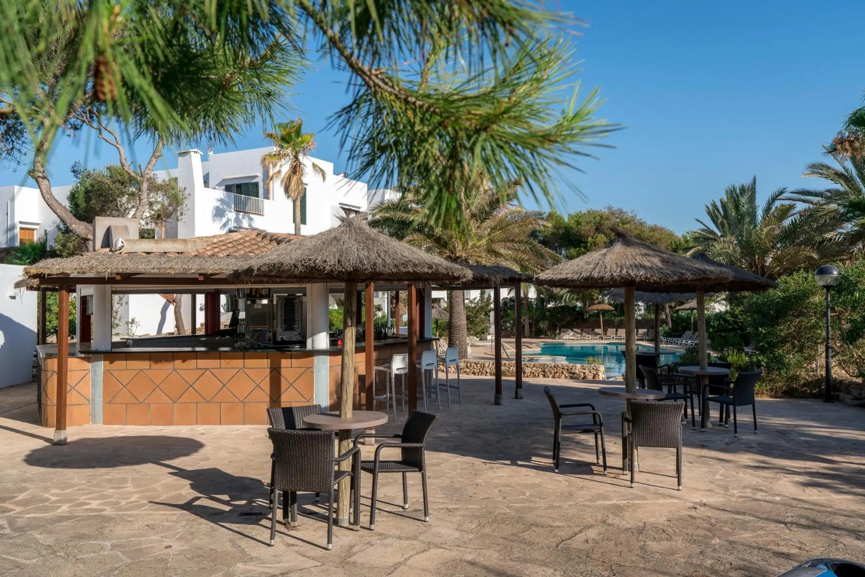 Swimming pool in Alua Suites Las Rocas Swimming pool in Alua Suites Las Rocas