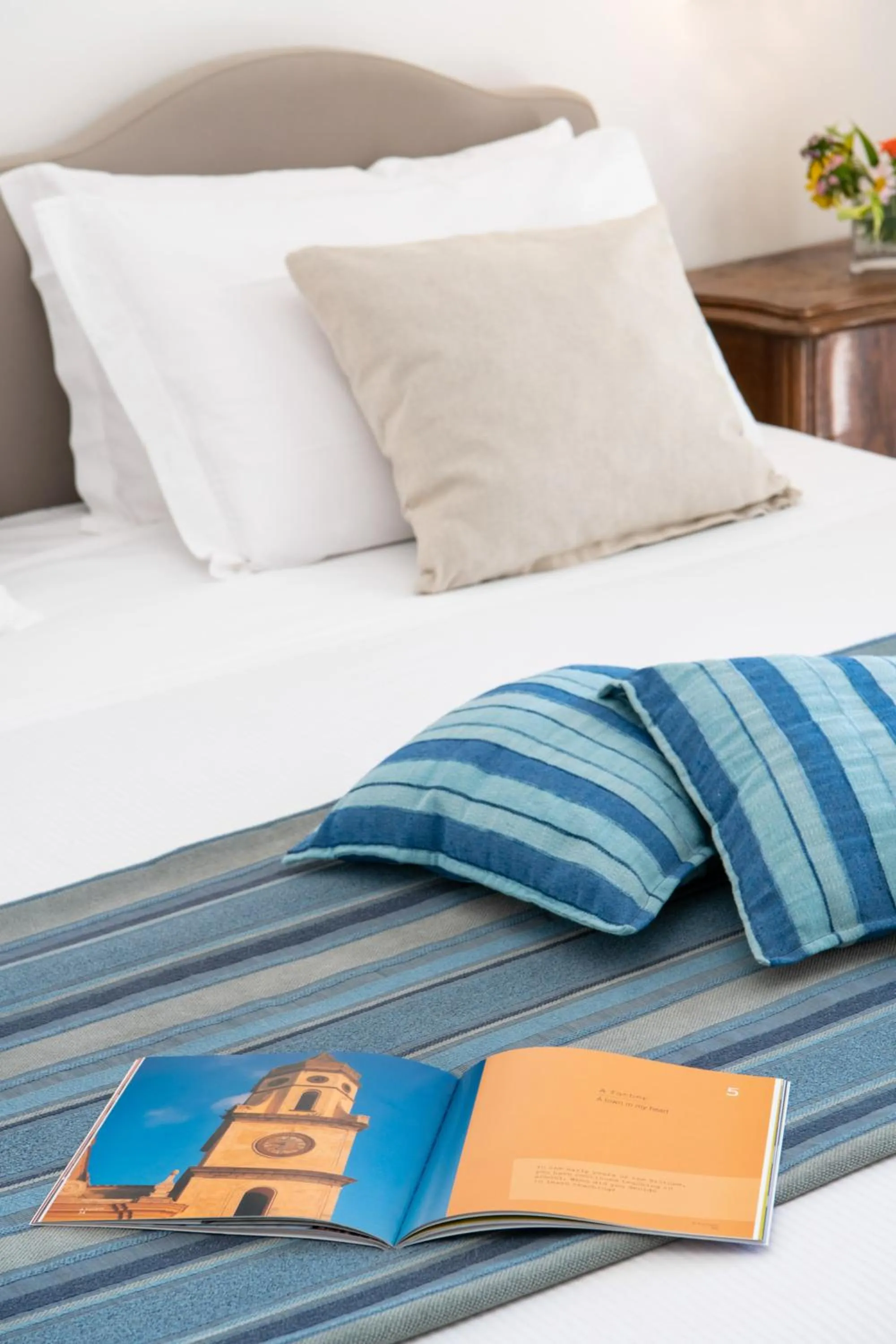 Bed in Grand Hotel Tritone