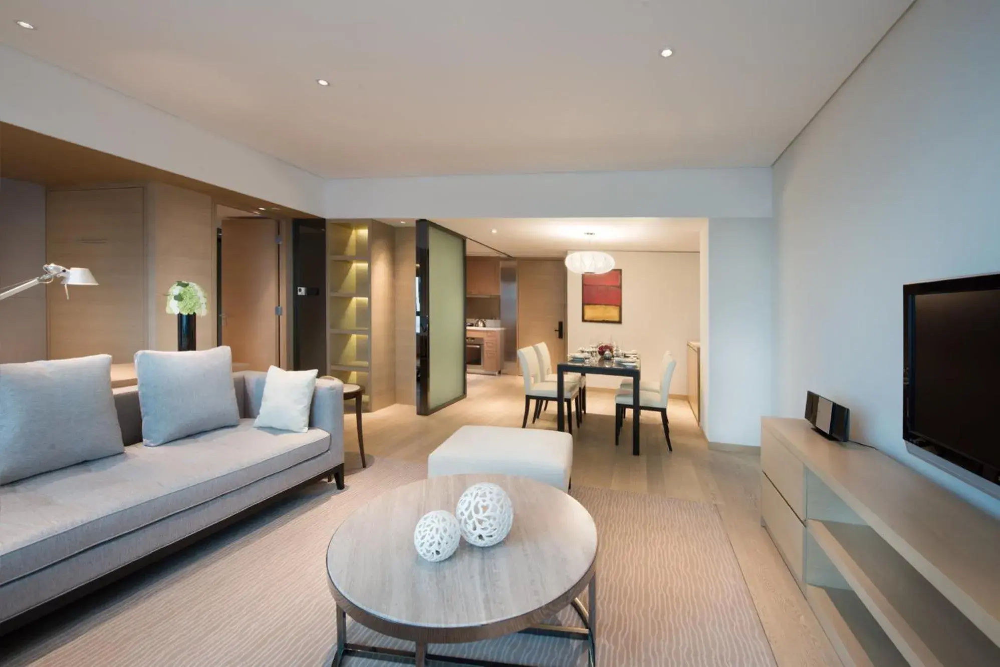 Living room, Seating Area in Marco Polo Wuhan Hotel