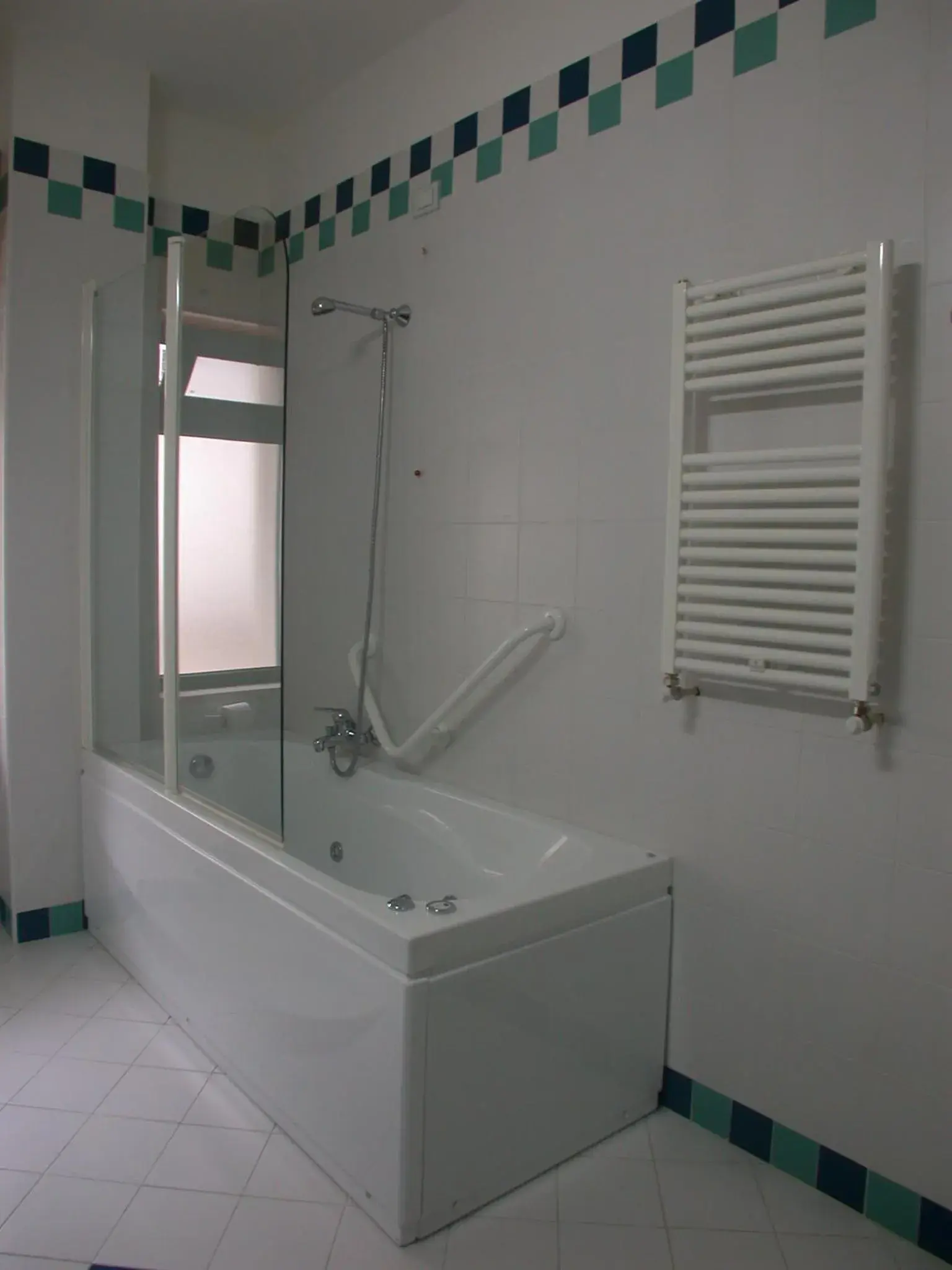 Hot Tub, Bathroom in Hotel La Pergola