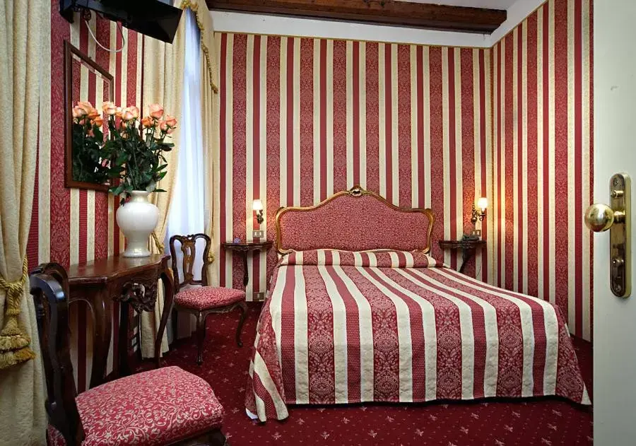 Photo of the whole room, Bed in Centauro Hotel