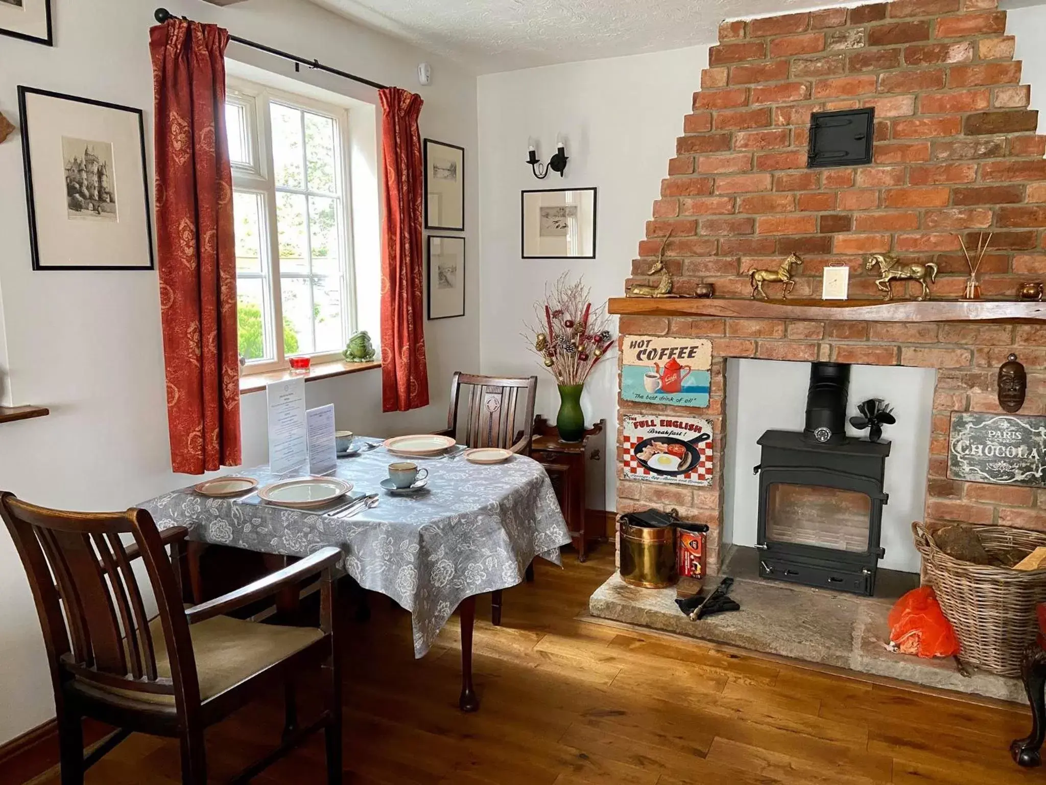 Dining area, Restaurant/Places to Eat in The Old Posthouse B&B