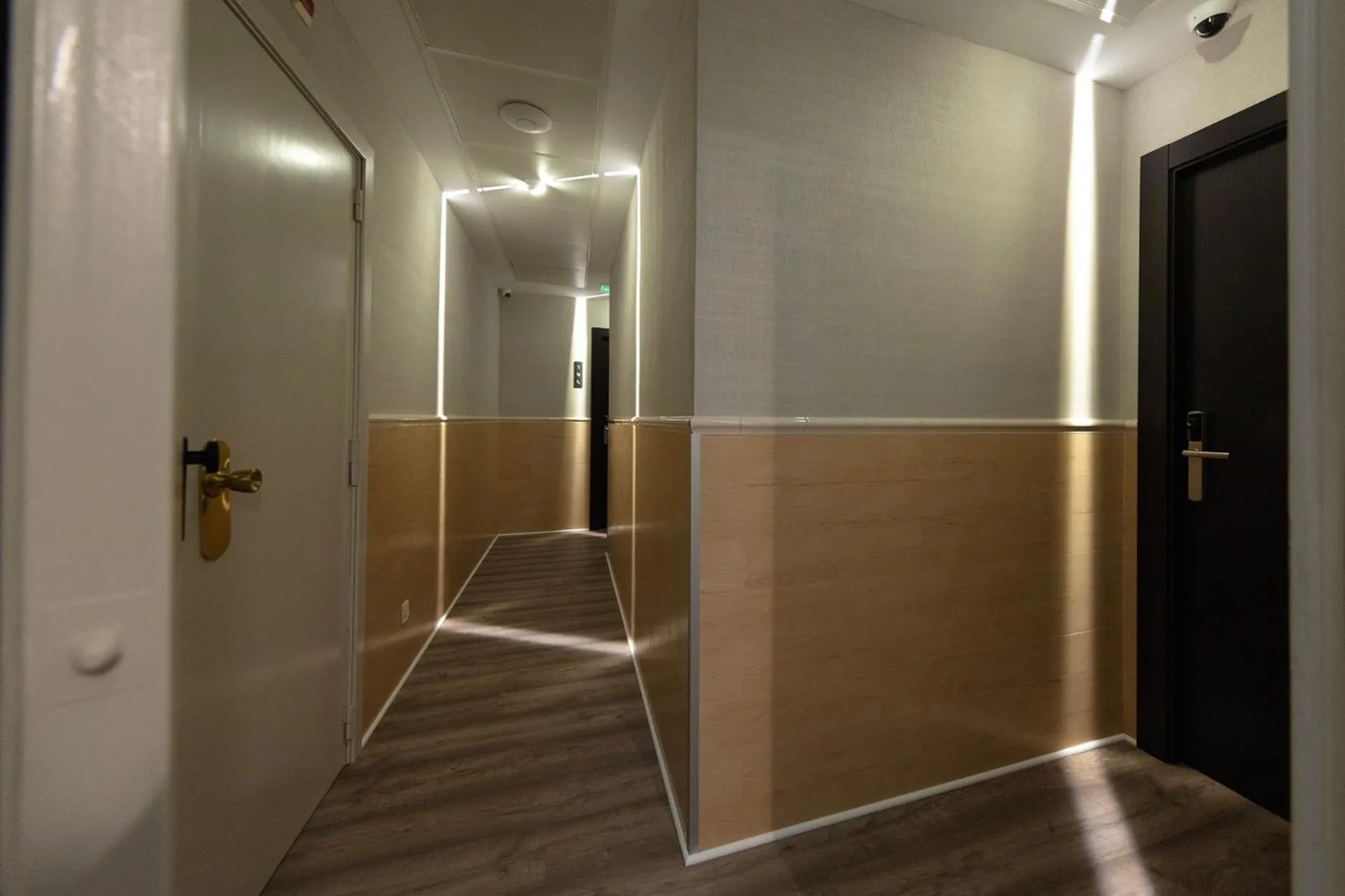 Inner courtyard view in Standbyme Ramblas