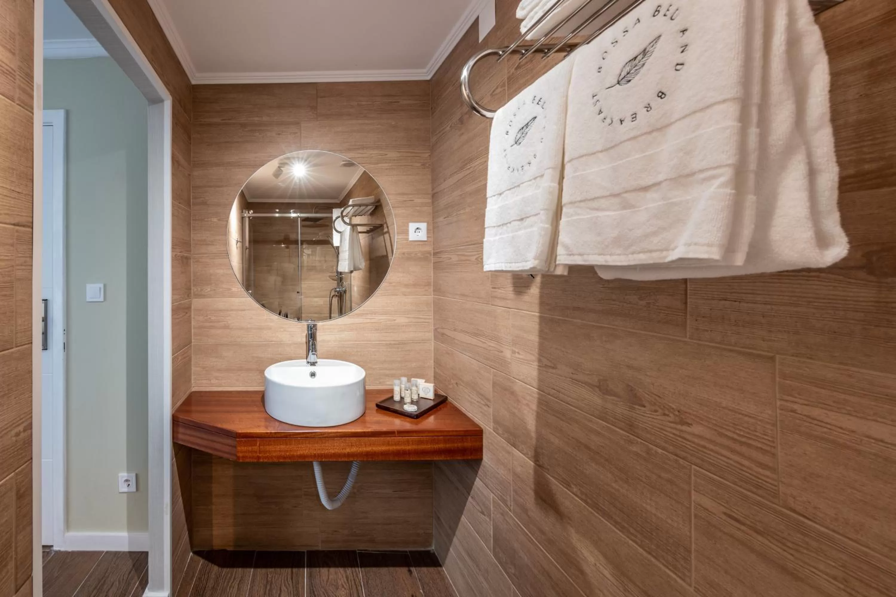 Shower in Bossa & Bed Hostel