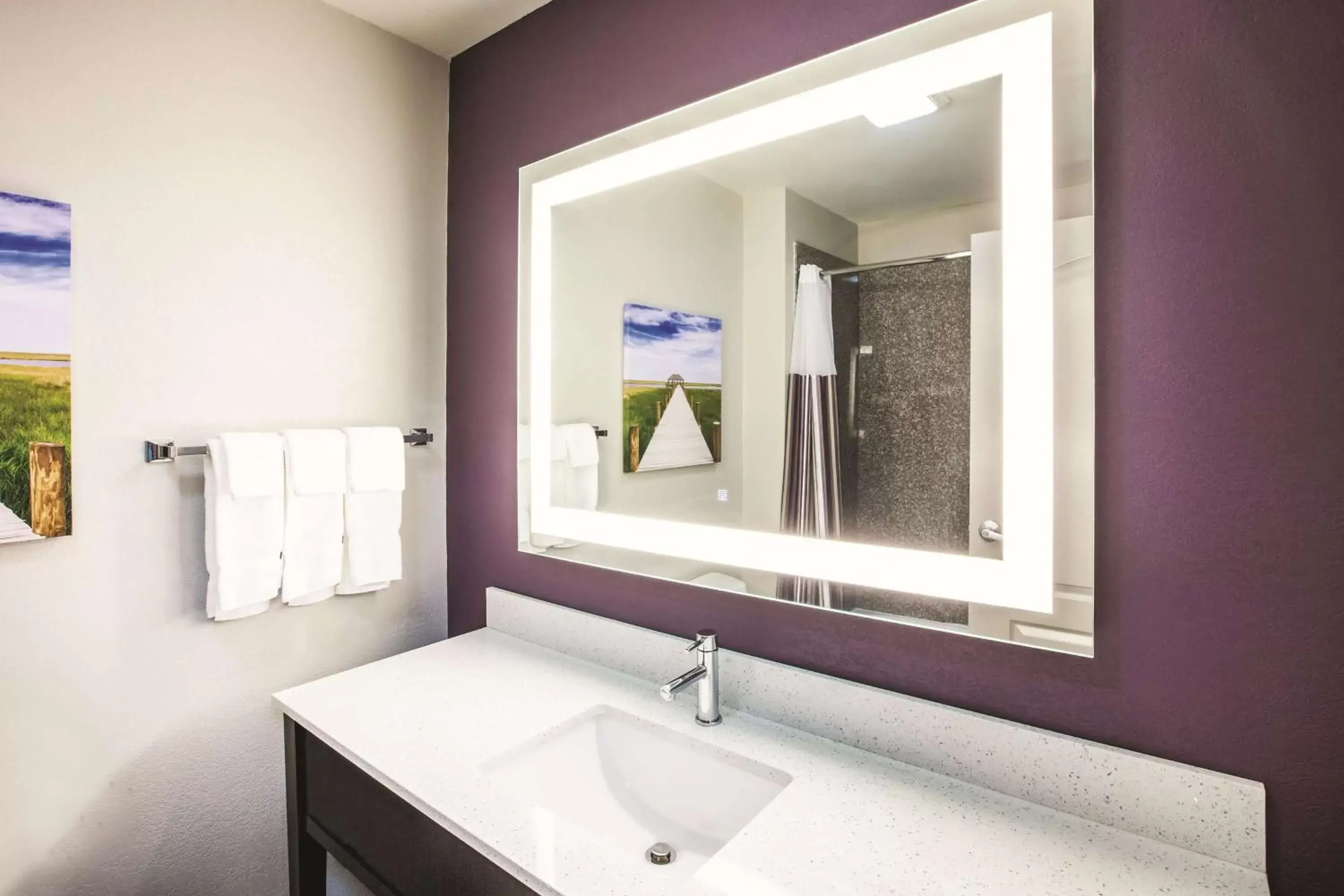 Photo of the whole room, Bathroom in La Quinta by Wyndham Walker - Denham Springs