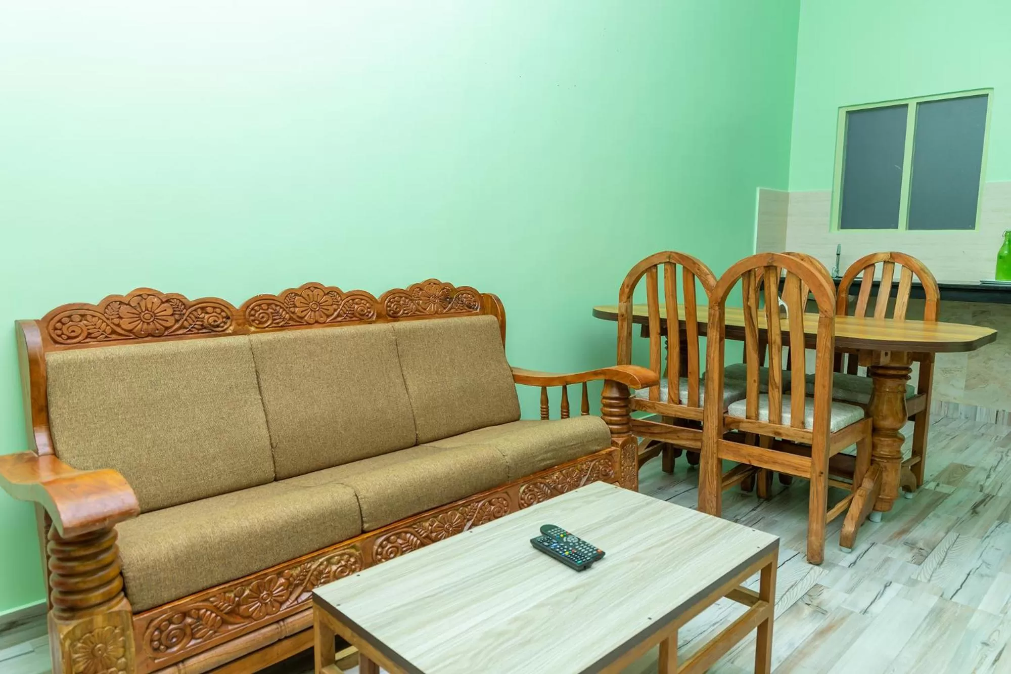 Lobby or reception in FabExpress RMK Nest - Nr Chettiar Park