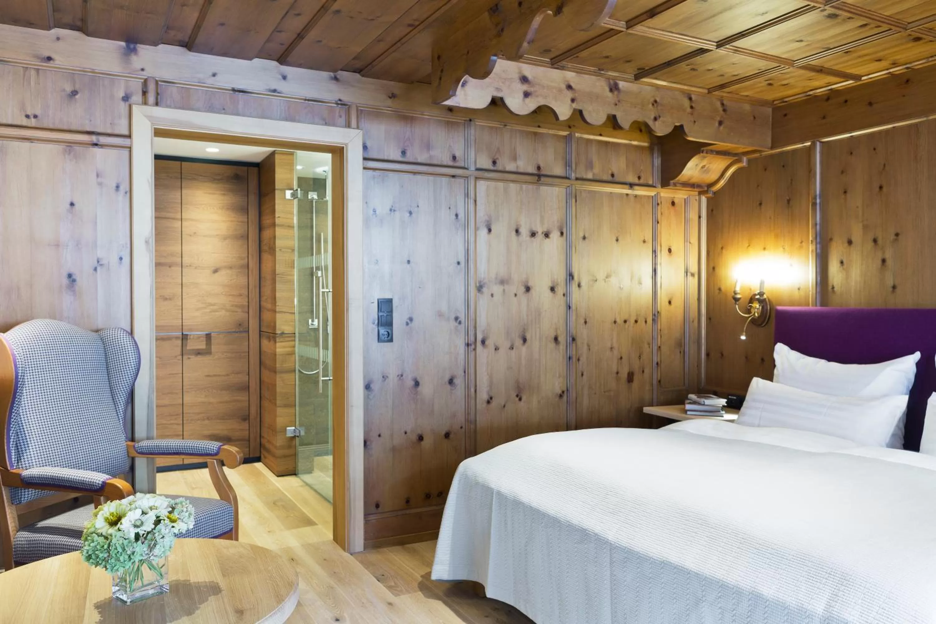 Photo of the whole room, Bed in ElisabethHotel Premium Private Retreat- Adults only