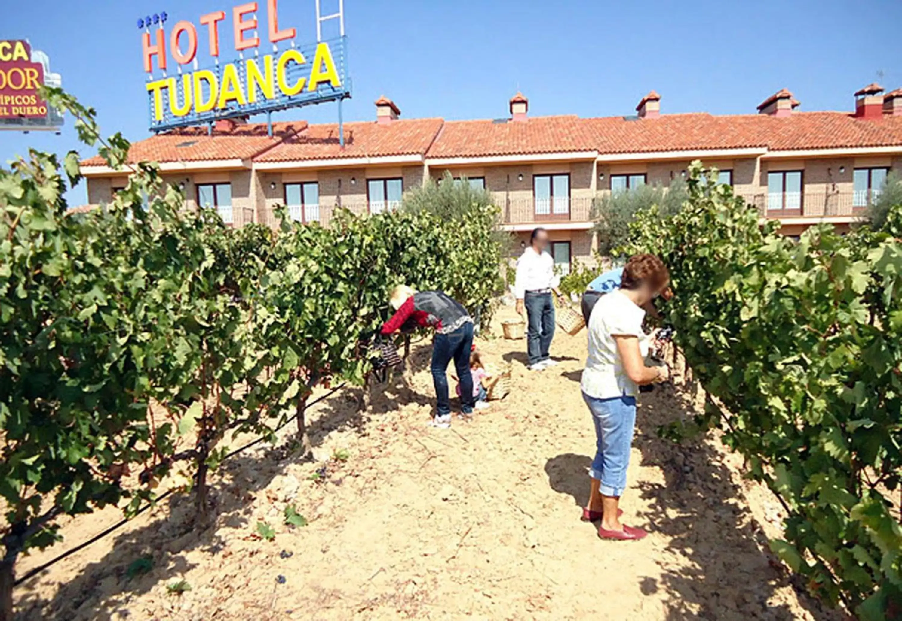 People in Hotel Spa Tudanca Aranda