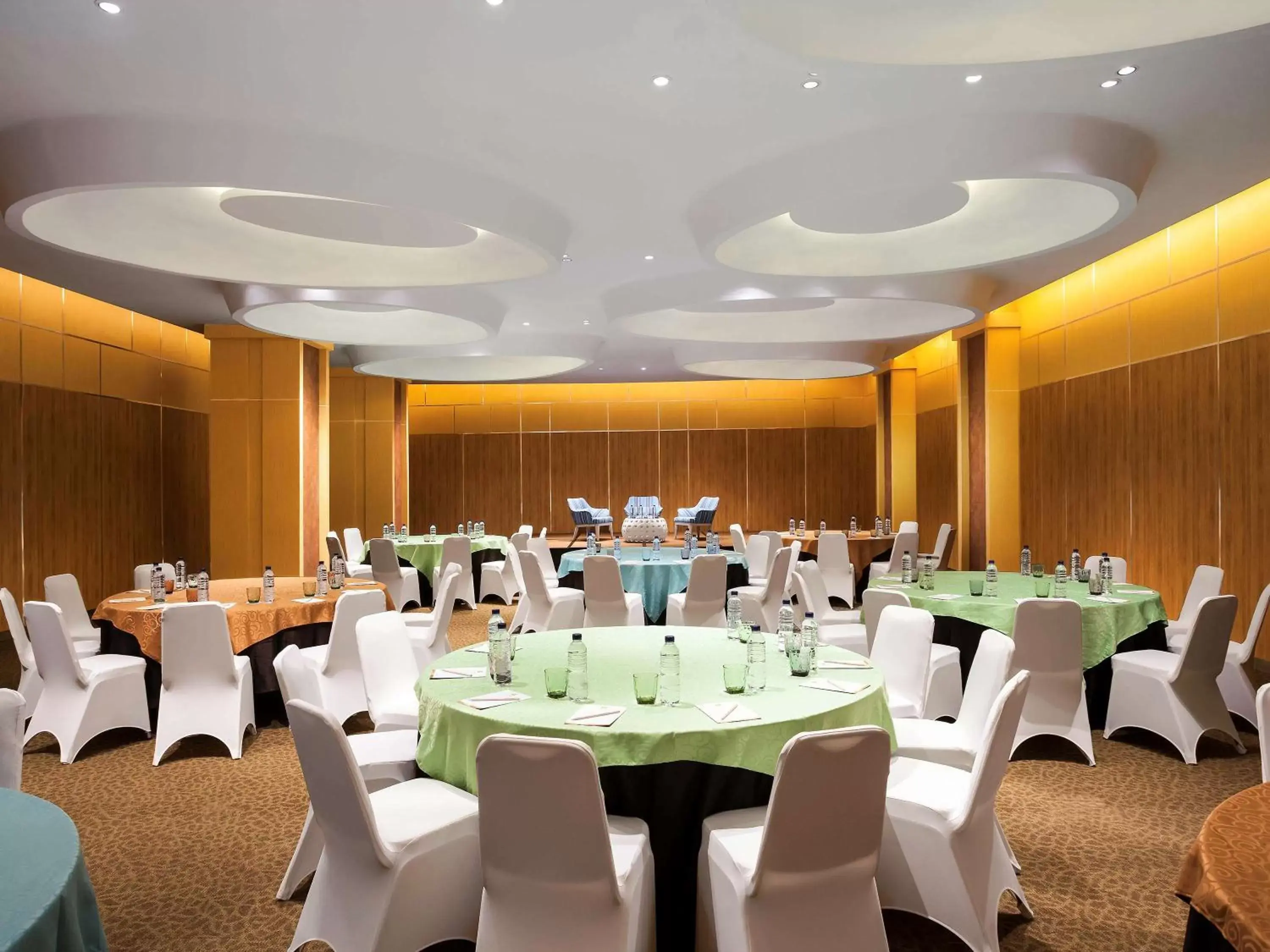 On site, Banquet Facilities in The Southern Hotel Surabaya Formerly Ibis Styles Surabaya Jemursari