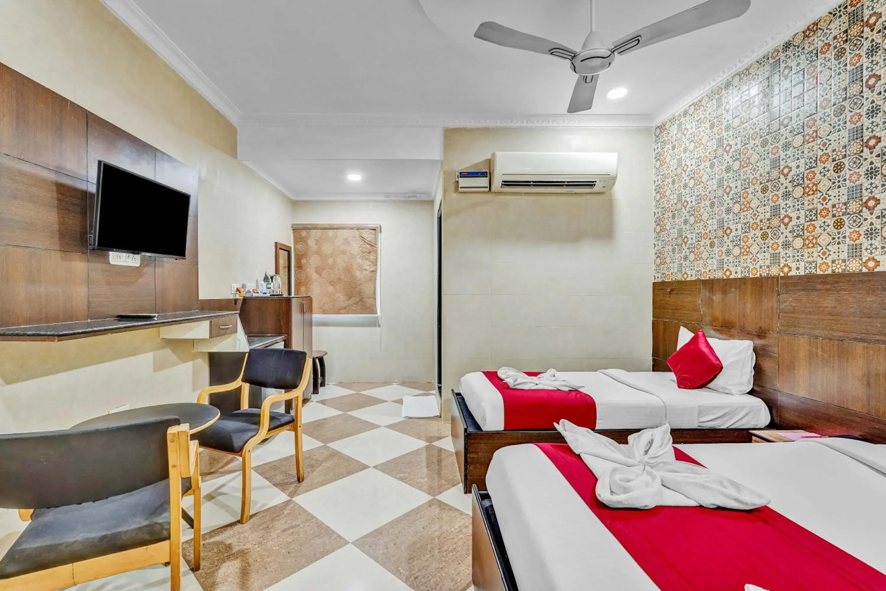 Property building, Bed in Season 4 Residences - Teynampet Near Apollo Hospital ,Balaji Dental, US Consulate Property building, Bed in Season 4 Residences - Teynampet Near Apollo Hospital ,Balaji Dental, US Consulate