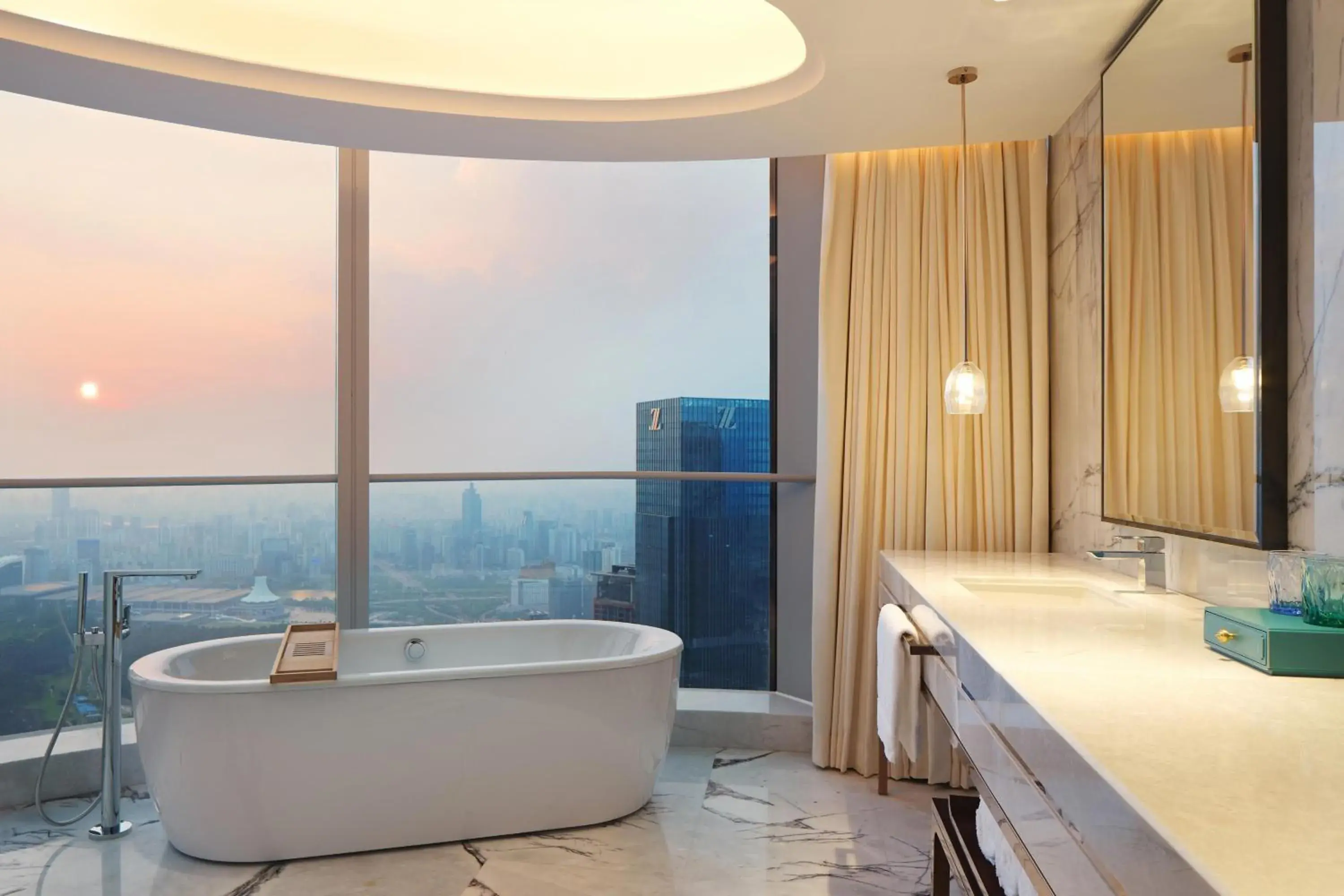 Bathroom in Na Lotus Hotel, a Luxury Collection Hotel, Nanning