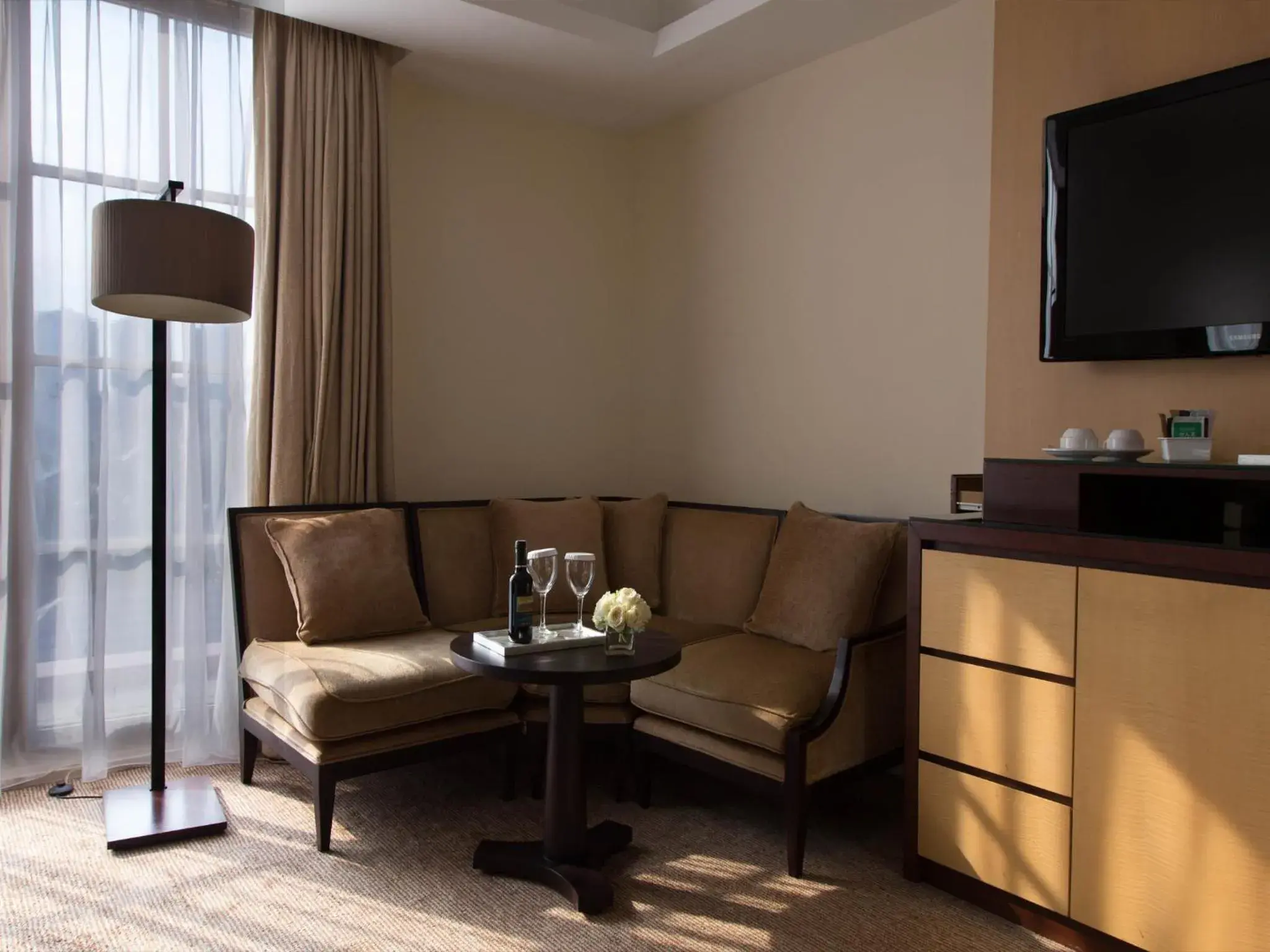 Living room, Seating Area in Hotel Gran Mahakam