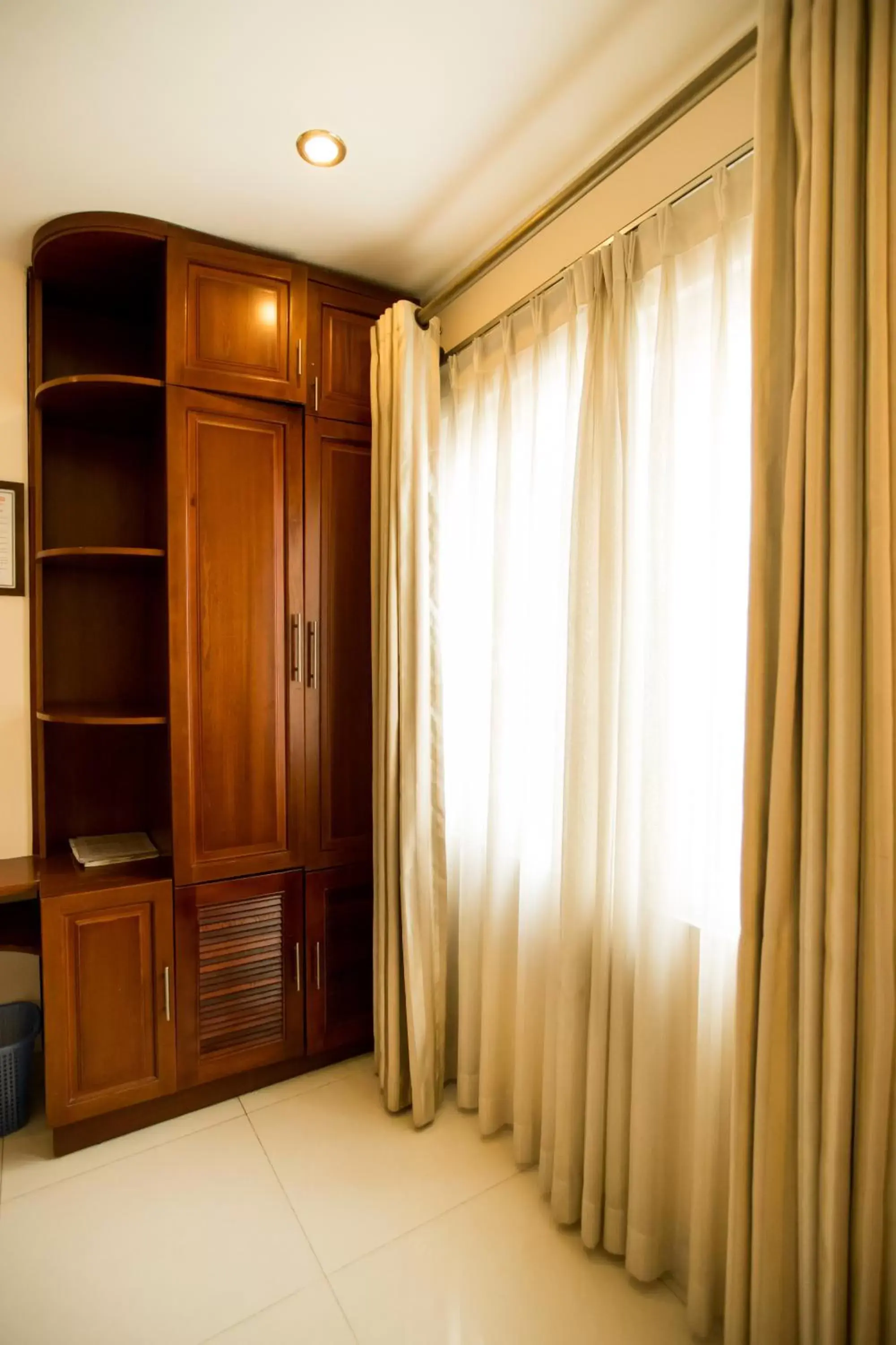 Street view in Ipeace Hotel - Bùi Viện Walking Street Street view in Ipeace Hotel - Bùi Viện Walking Street