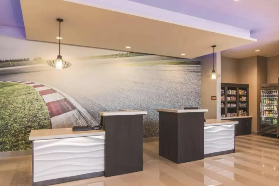 Lobby or reception, Lobby/Reception in La Quinta Inn & Suites by Wyndham Locust Grove