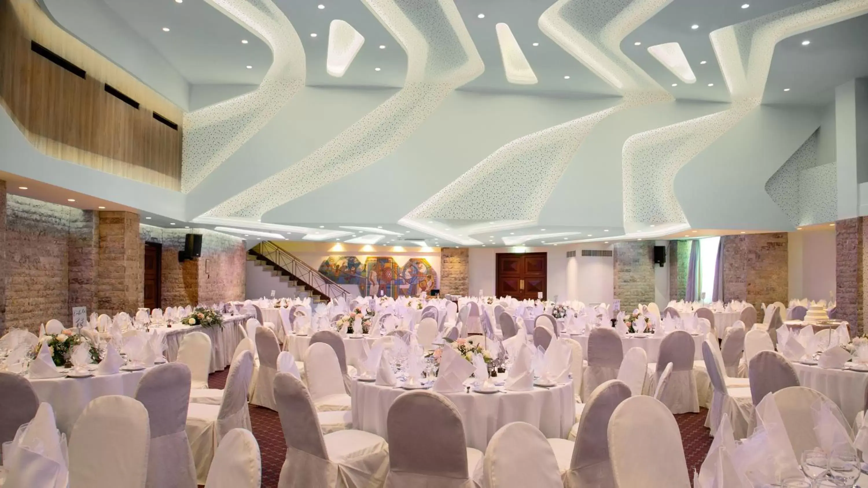 Banquet/Function facilities, Banquet Facilities in Cleopatra Hotel