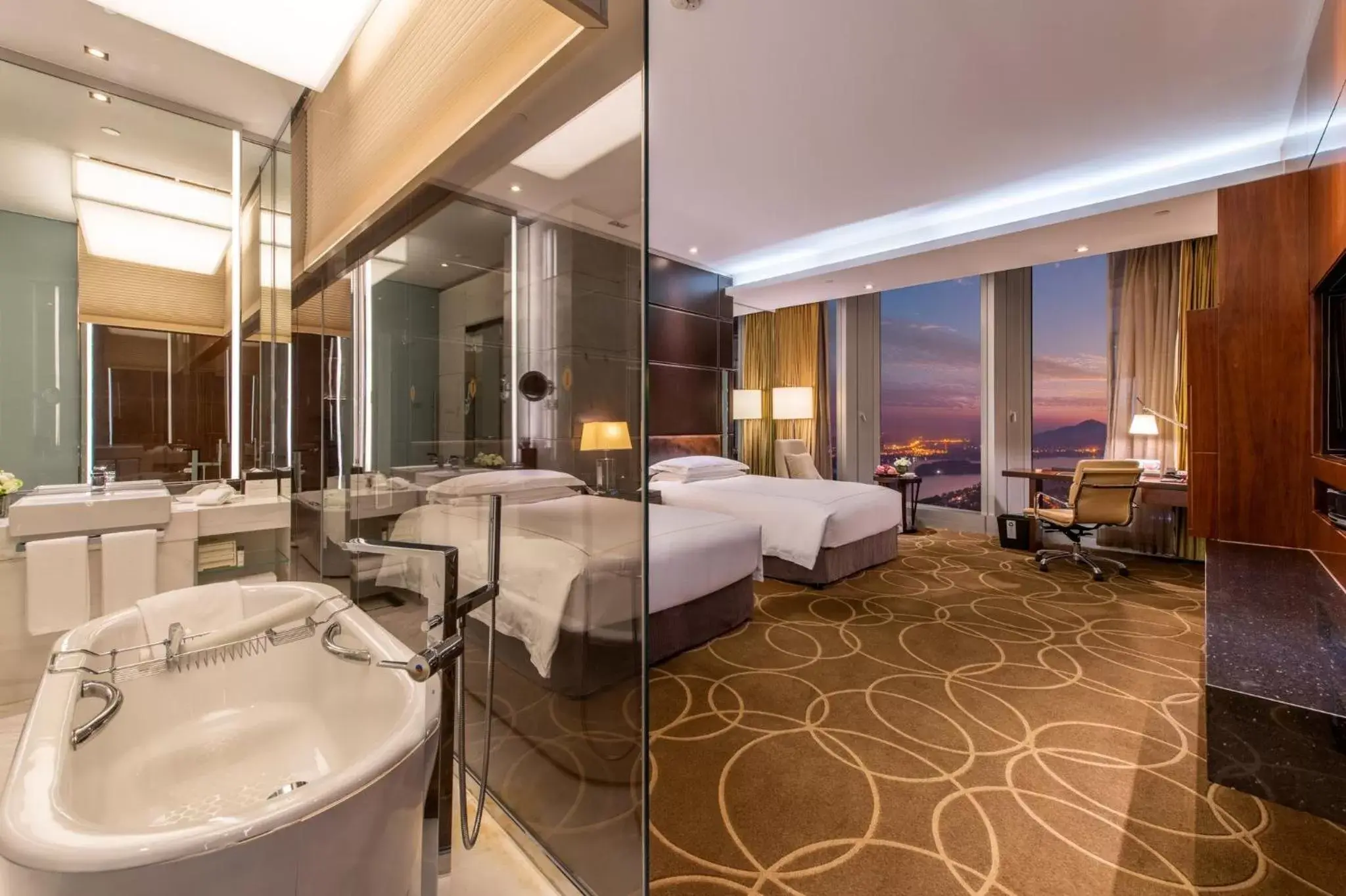 Photo of the whole room, Bathroom in InterContinental Nanjing, an IHG Hotel