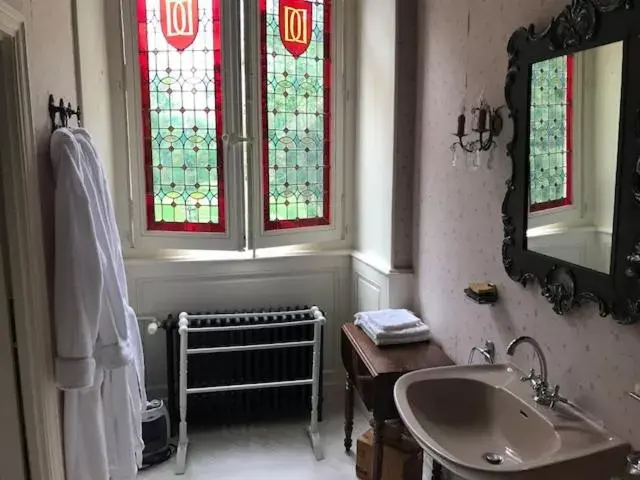 Bathroom in Château de Varennes