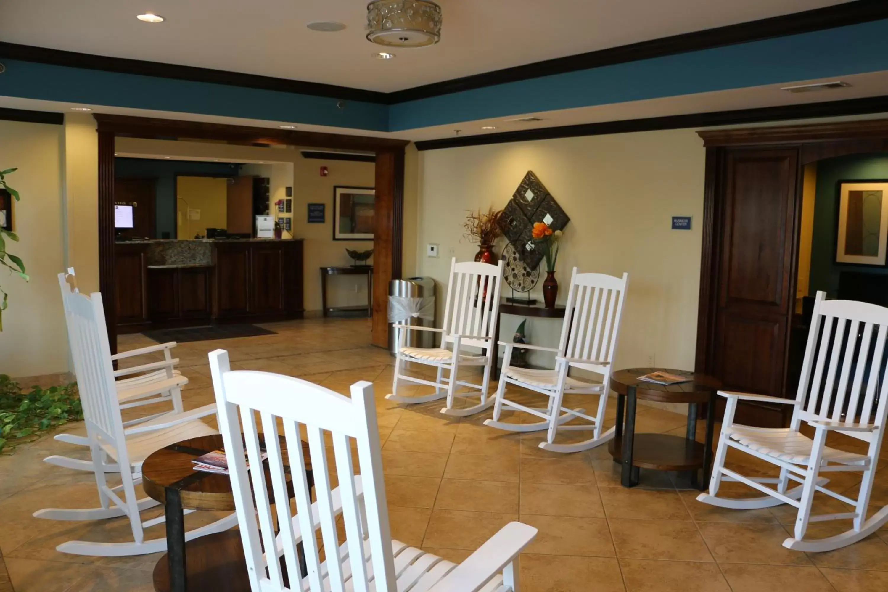 Lobby or reception, Dining Area in Days Inn by Wyndham Baton Rouge I-10